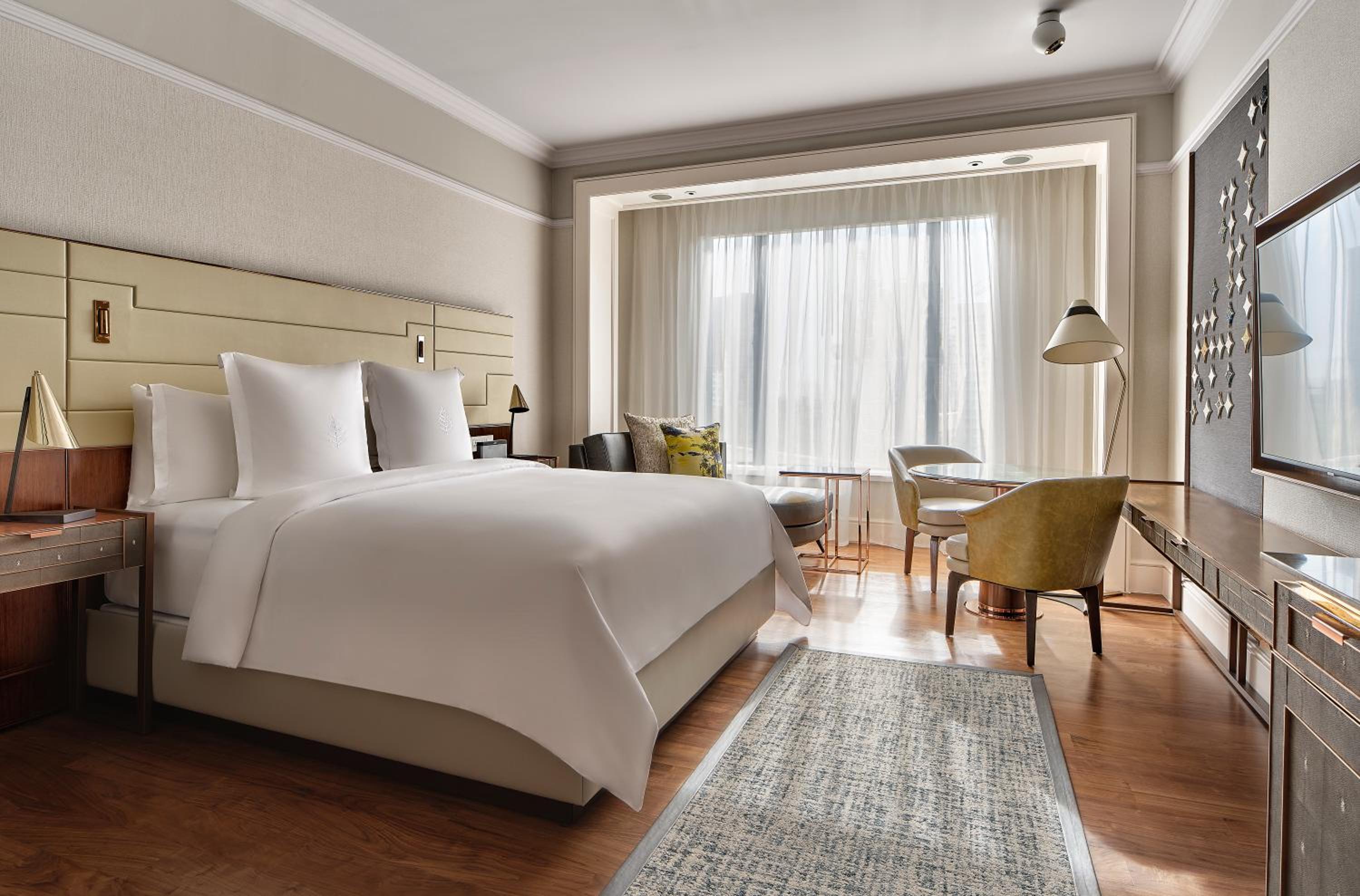 Deluxe Hypoallergenic King Room