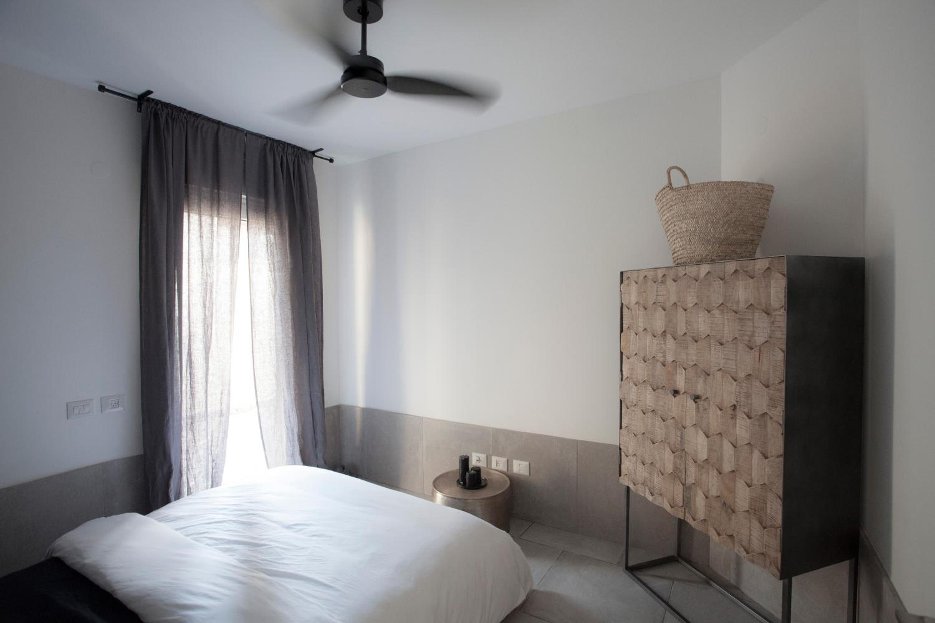 Apartment with Sea View - Photo 5