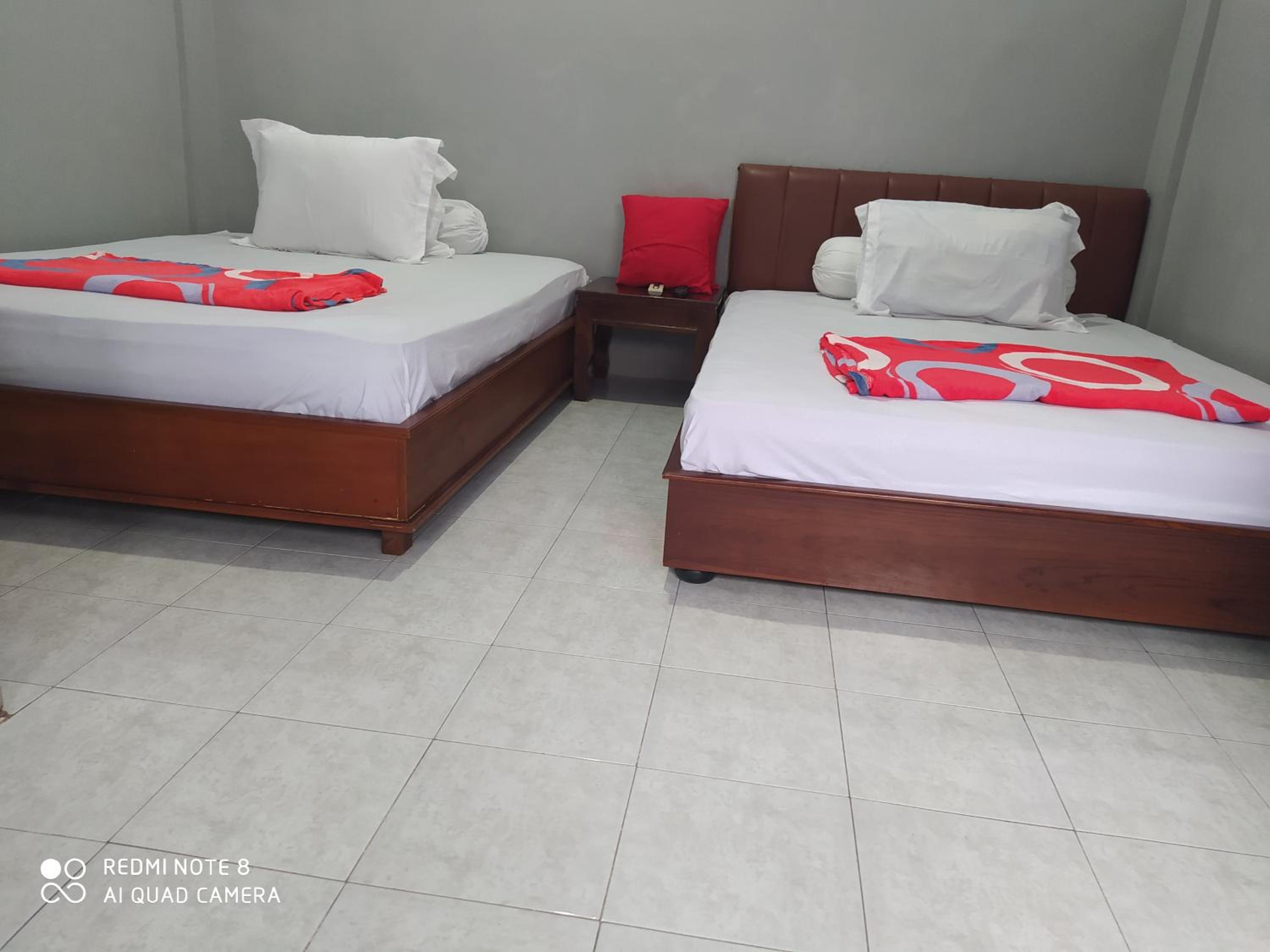 Deluxe Double Room (2 Adults + 1 Child)