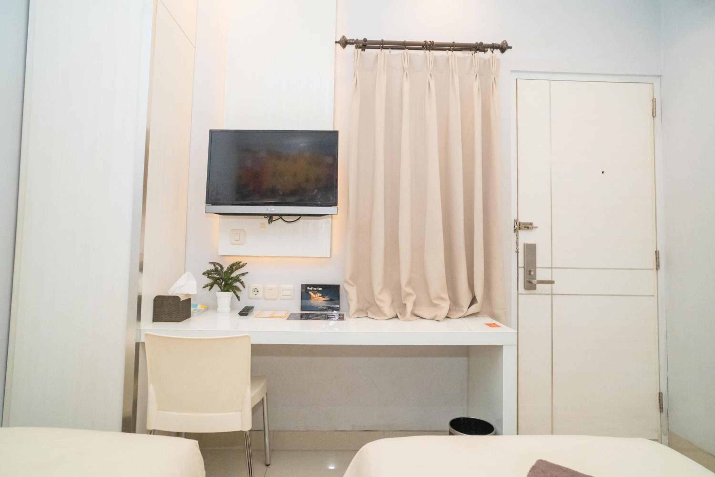 Twin Room - Photo 5