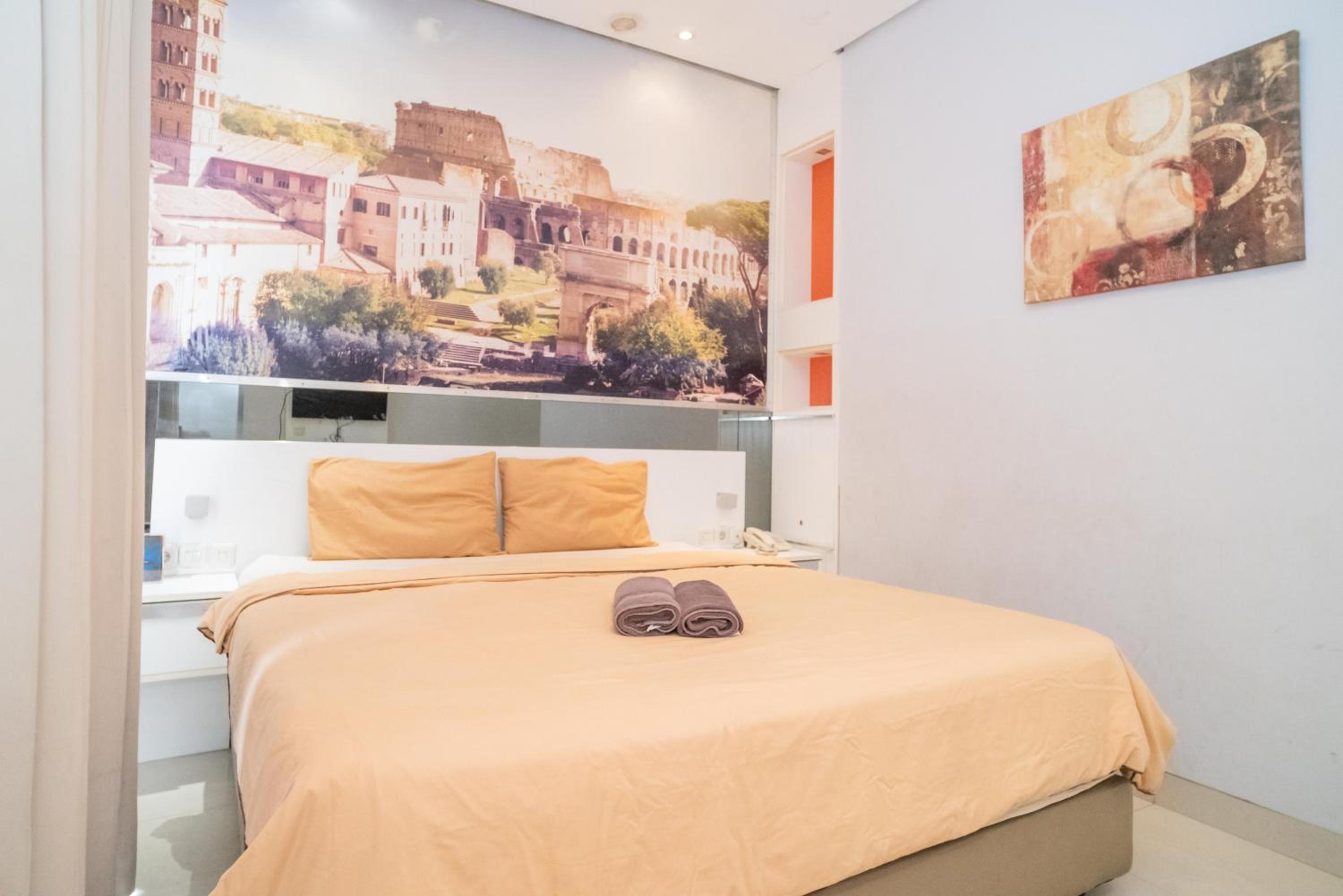 Standard Double Room - Photo 11