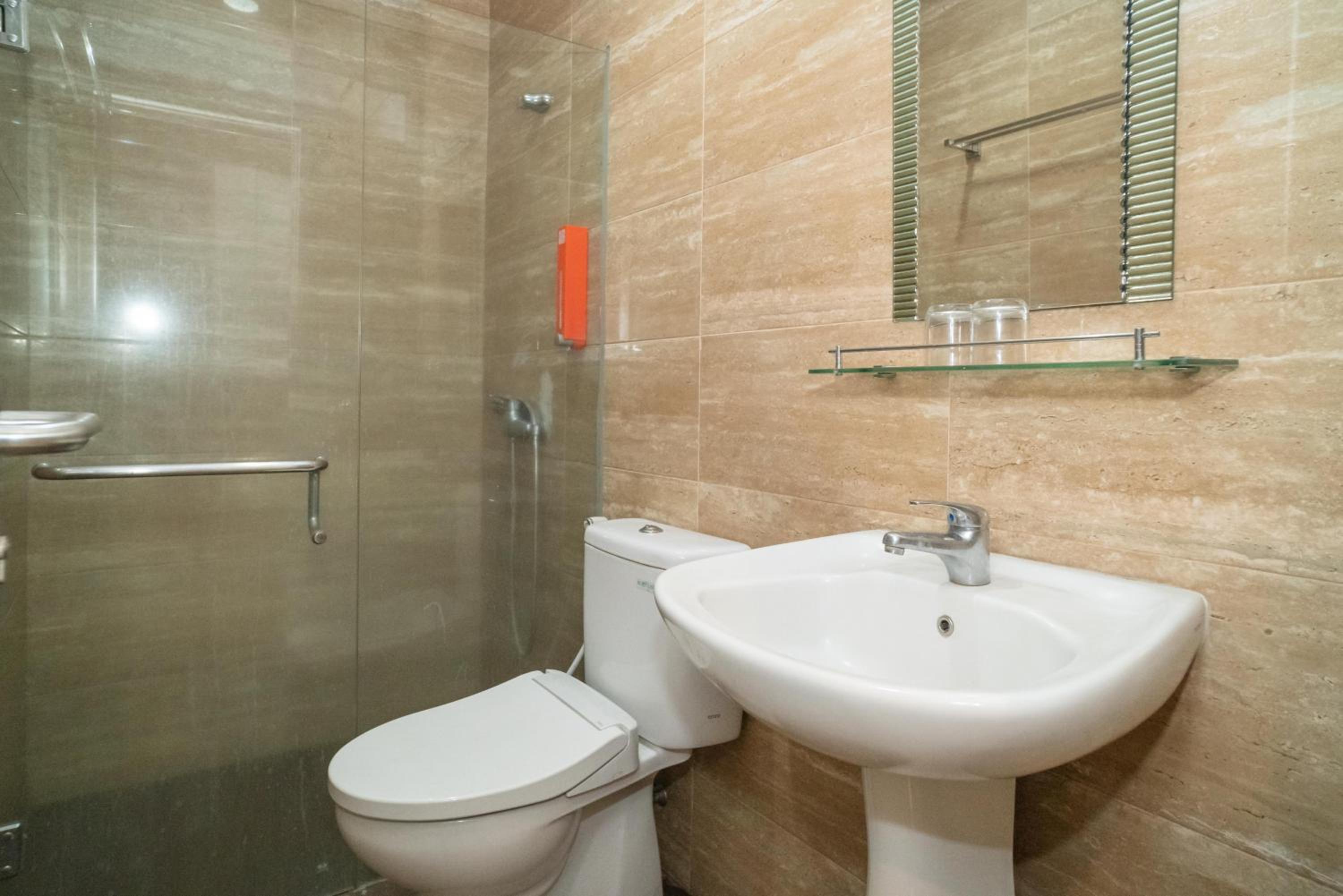 Standard Double Room - Photo 4