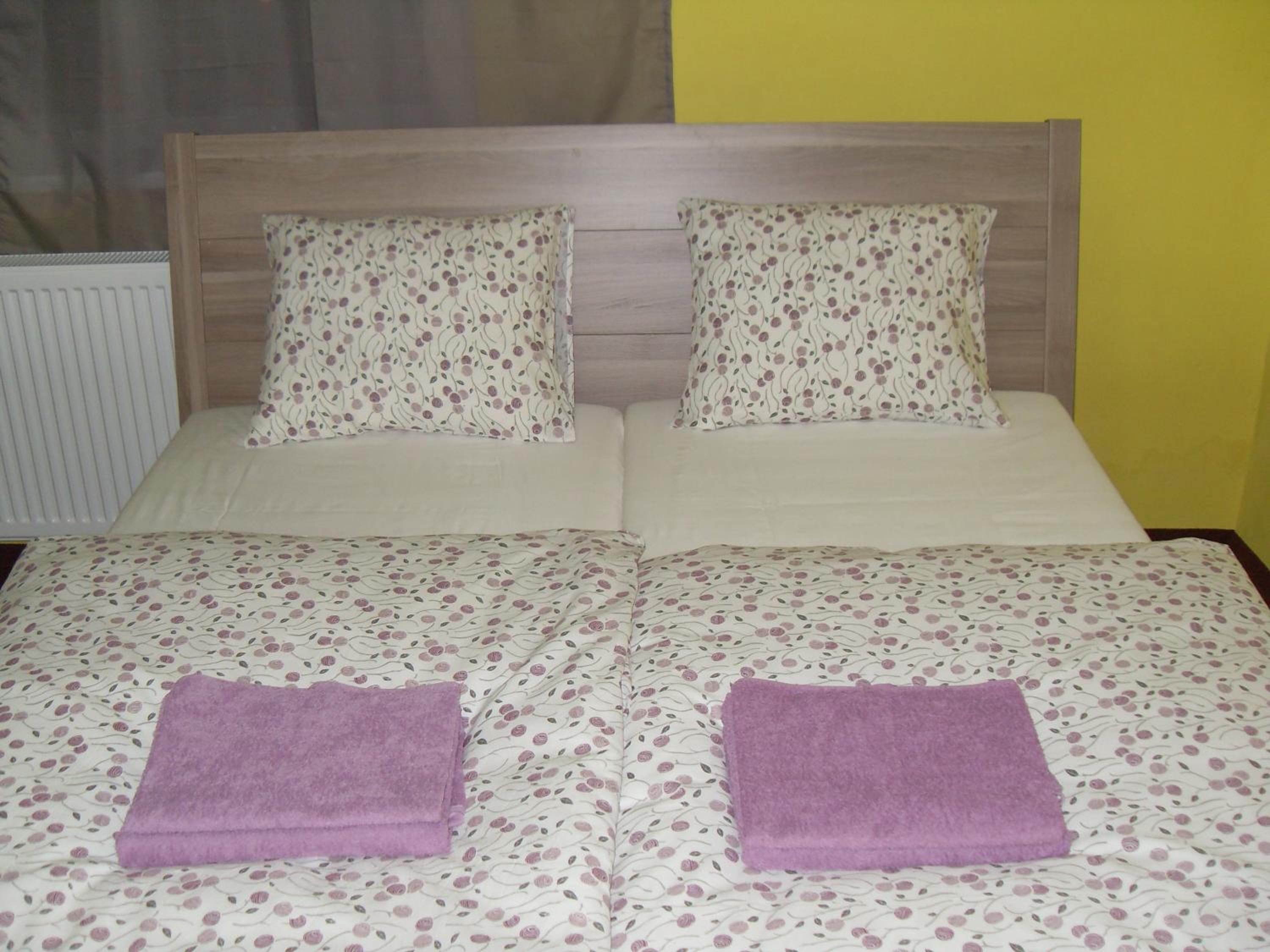 Double Room - Photo 2