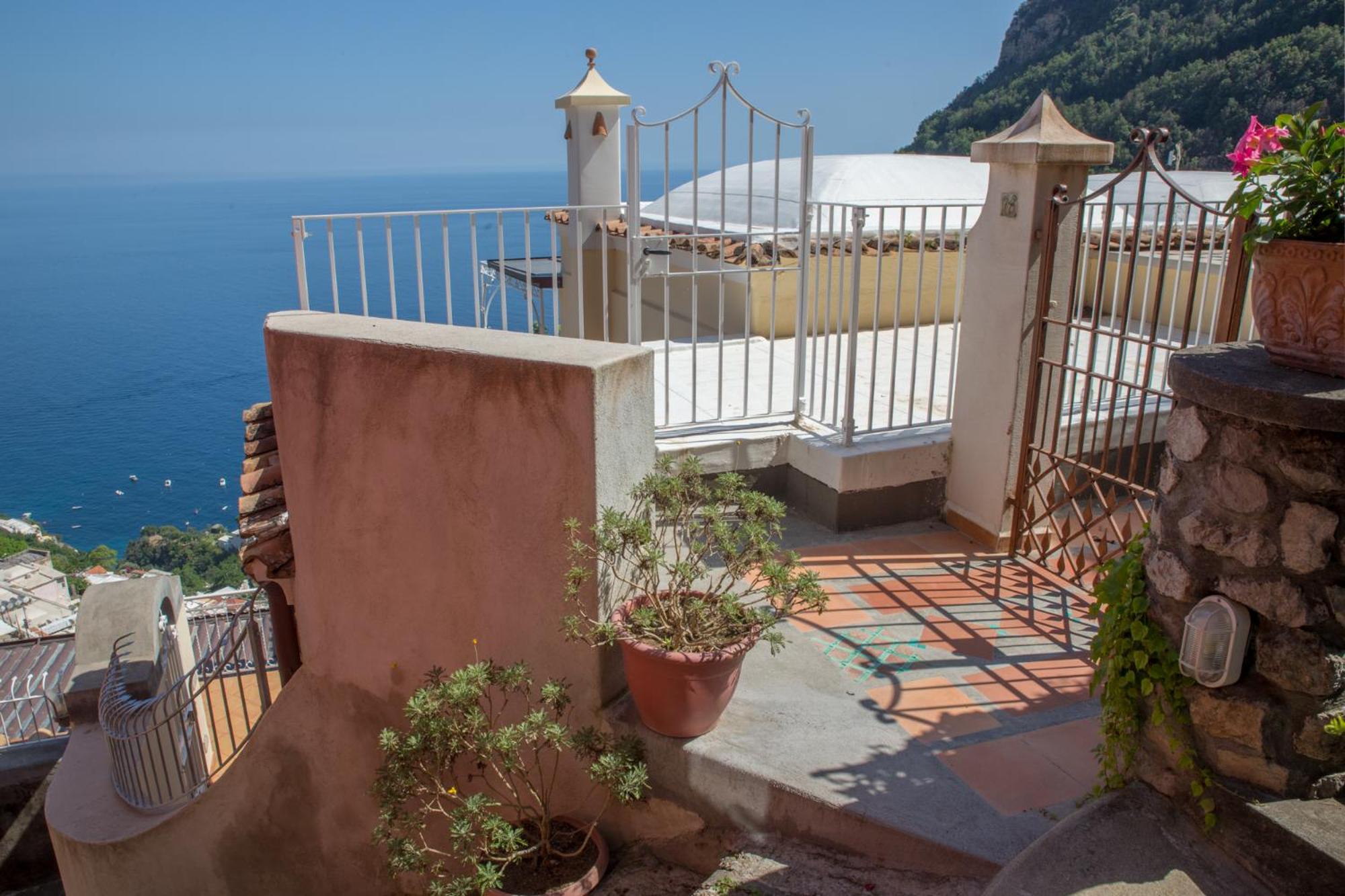 One-Bedroom Apartment with Terrace