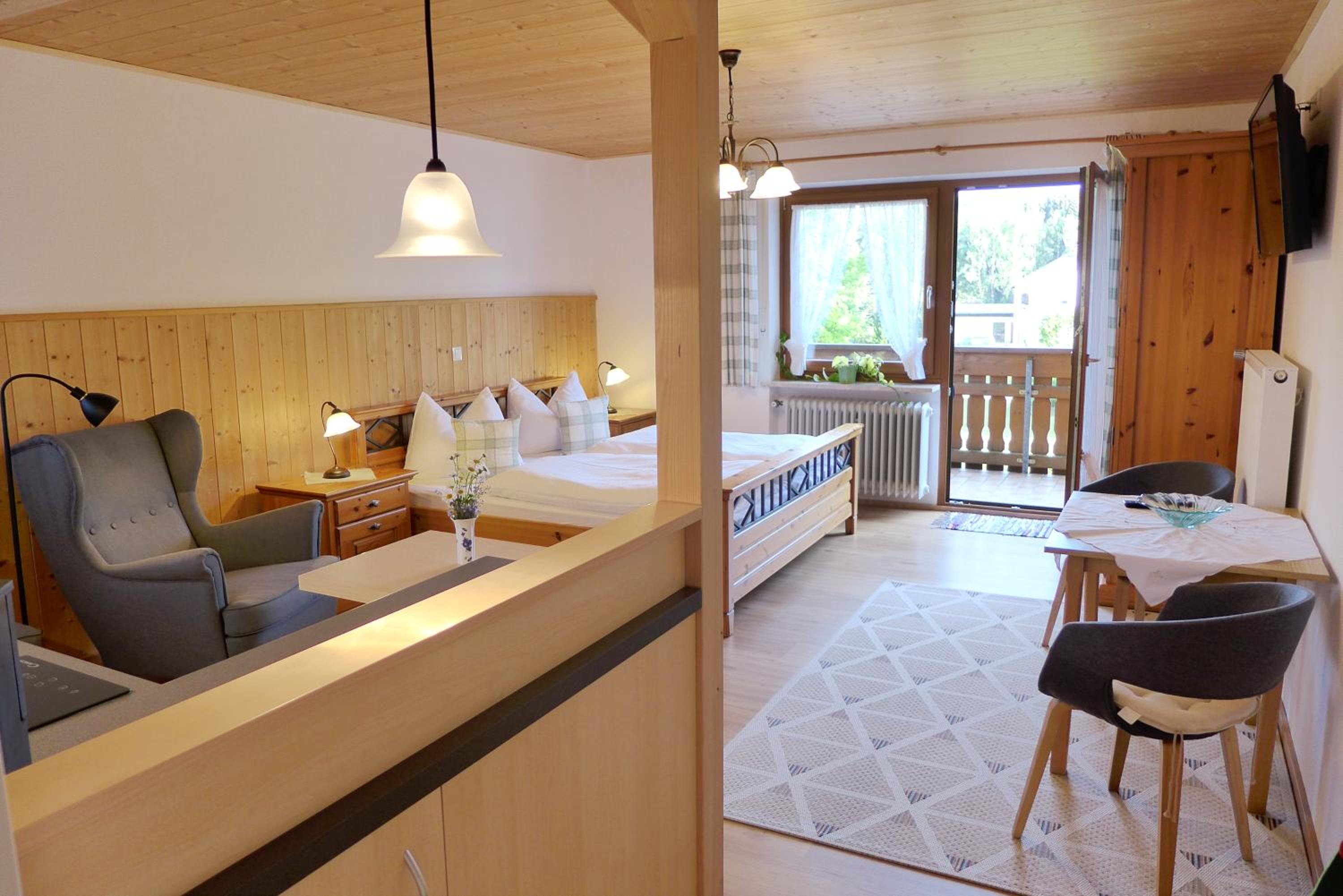 Apartment with Balcony photo 1