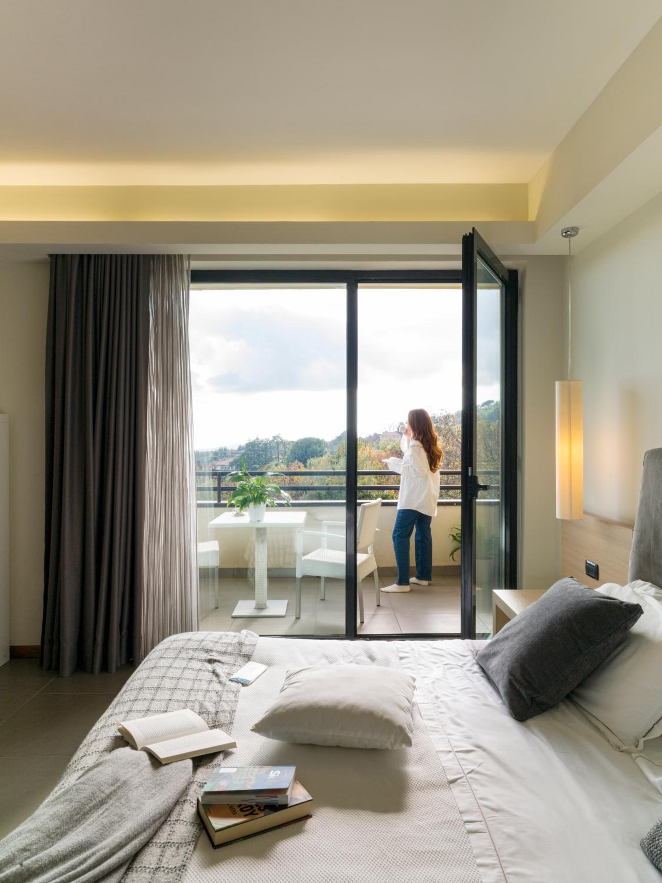 Suite - Photo 9