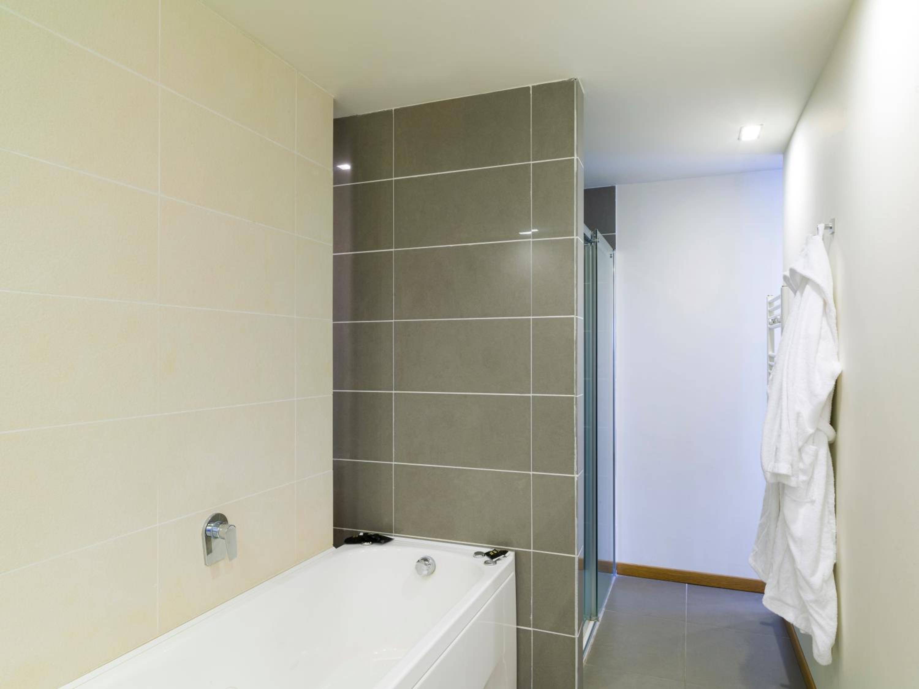 Suite - Photo 6