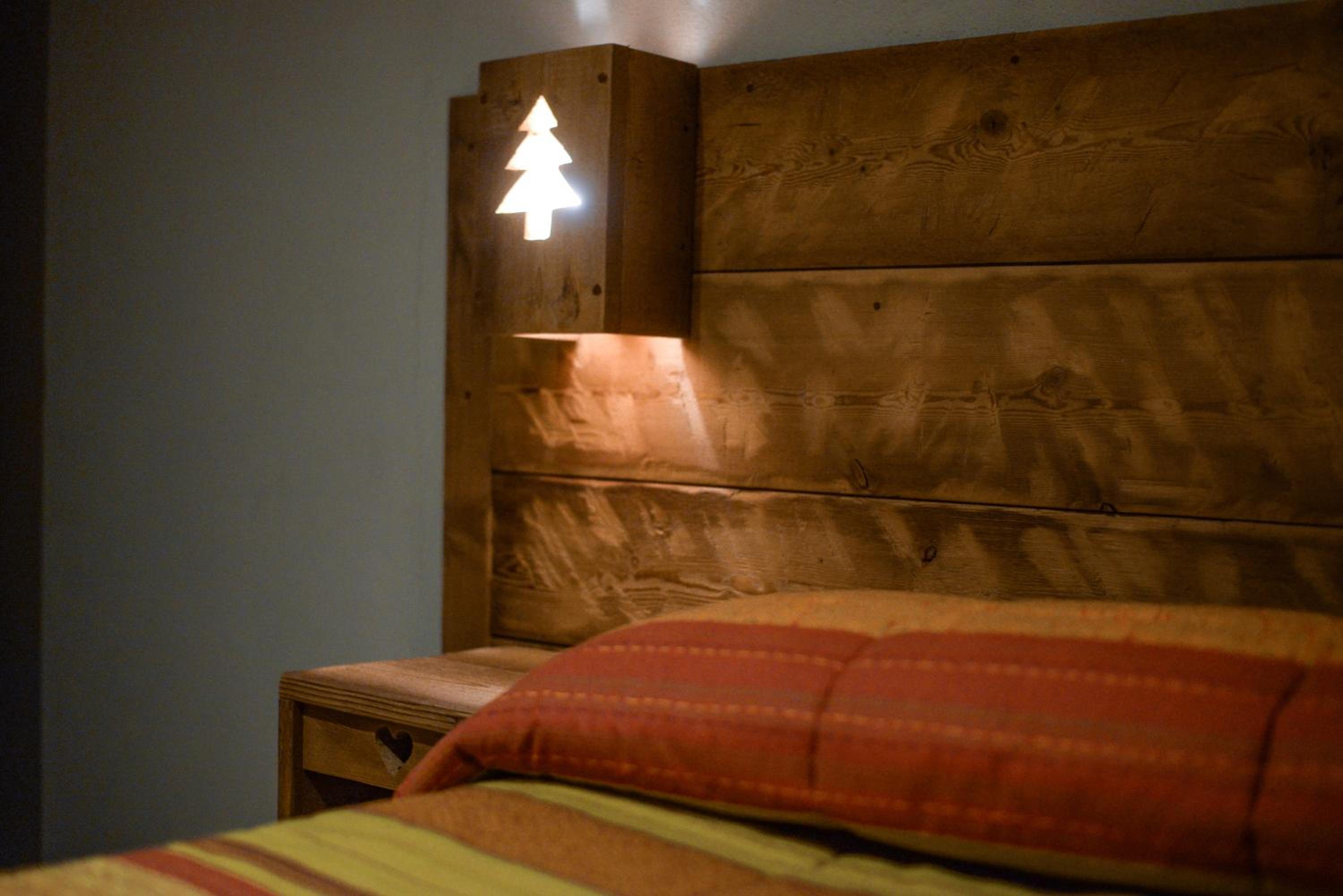 One-Bedroom Apartment (6 Adults) - Photo 1