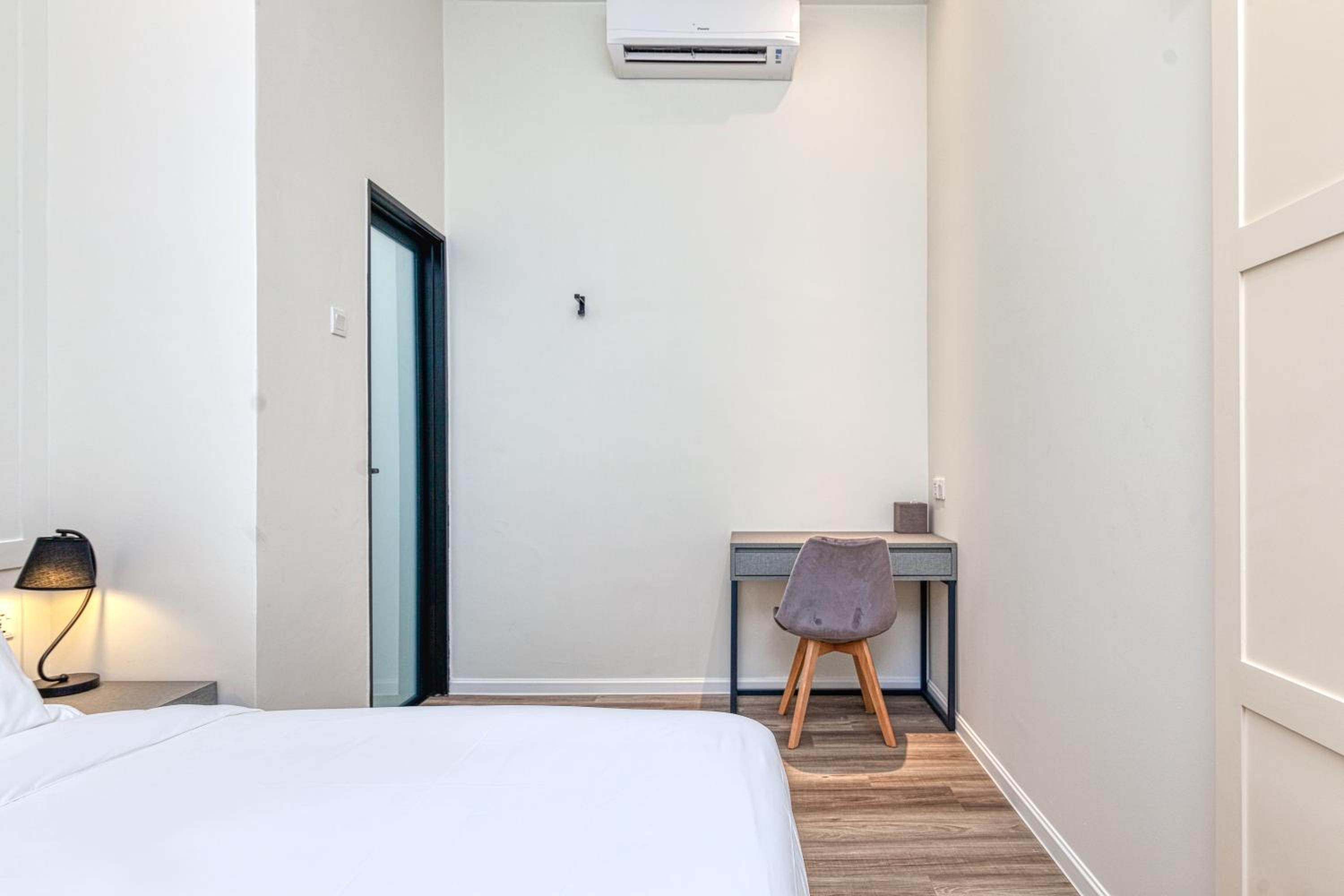Wesley Suite - Photo 3