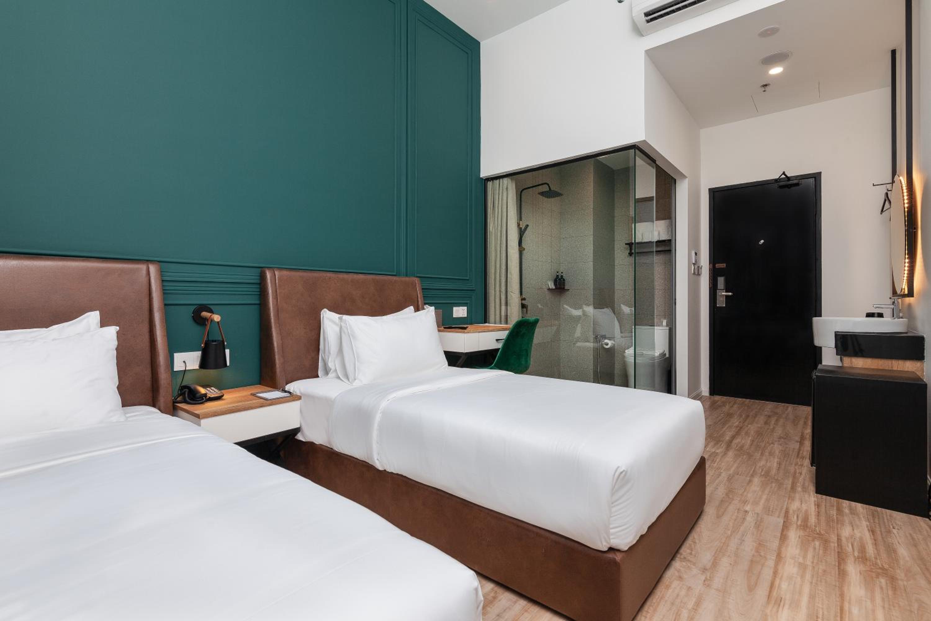 Premier Twin Room - Photo 2