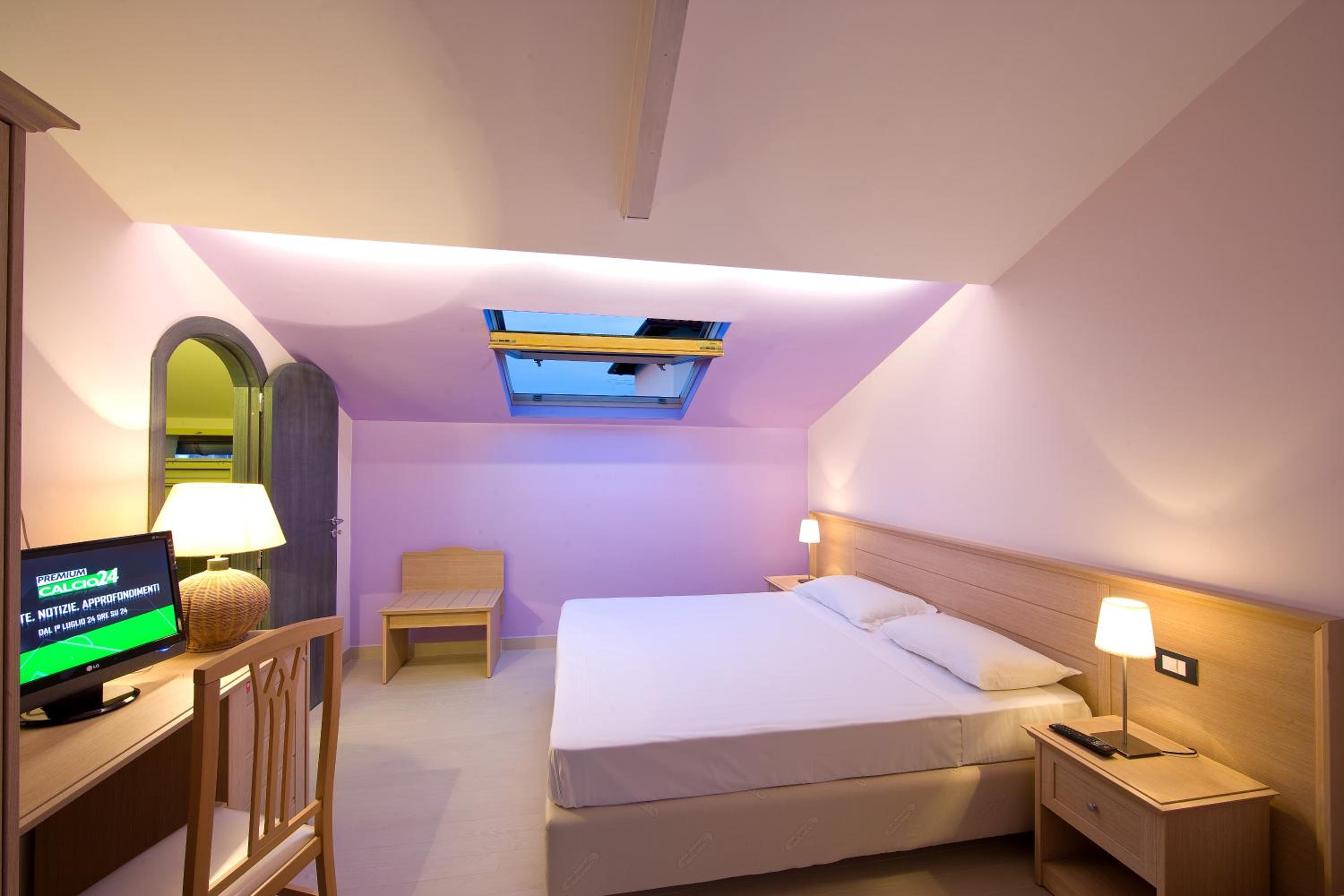 Classic Room - Photo 2