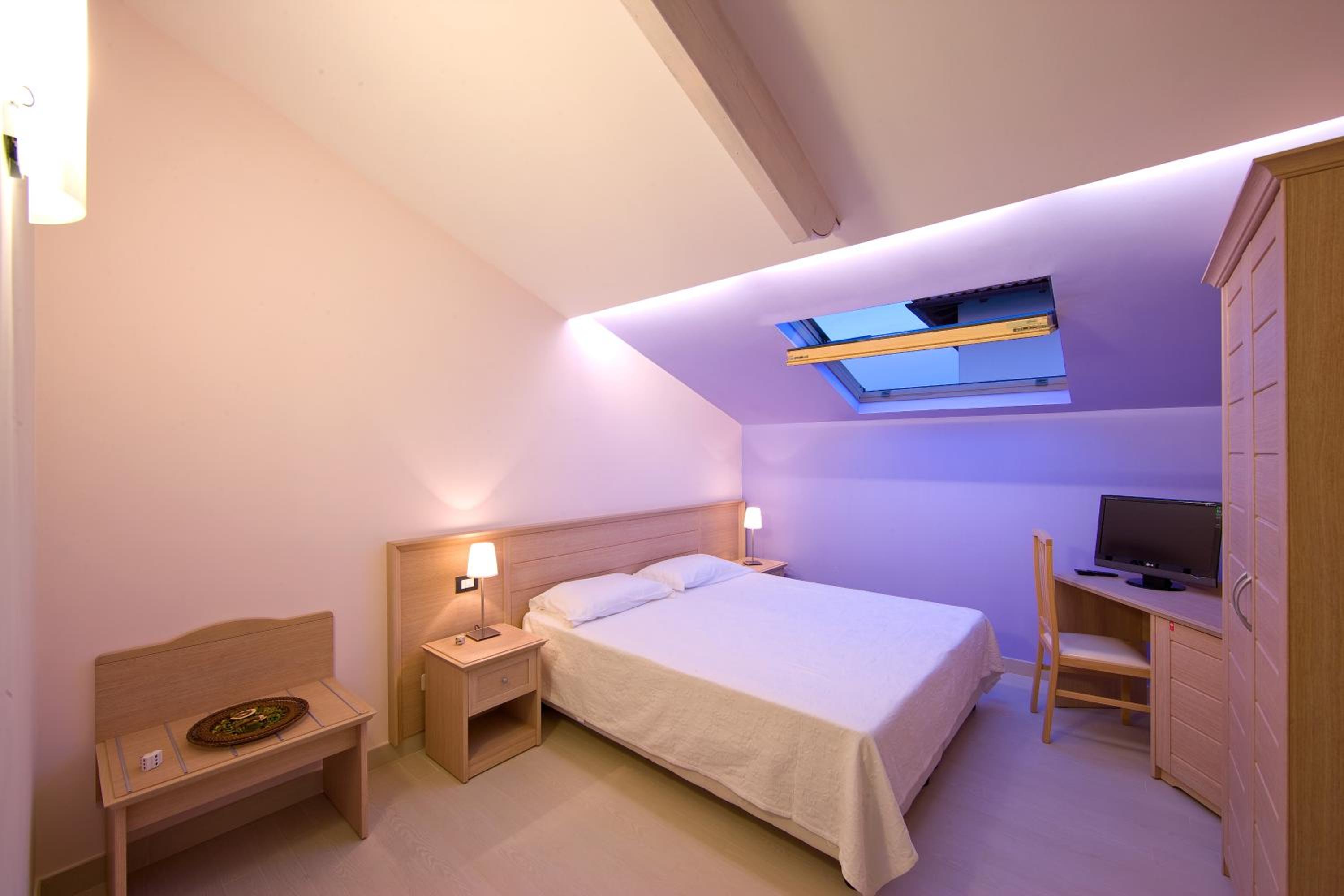 Classic Room - Photo 4