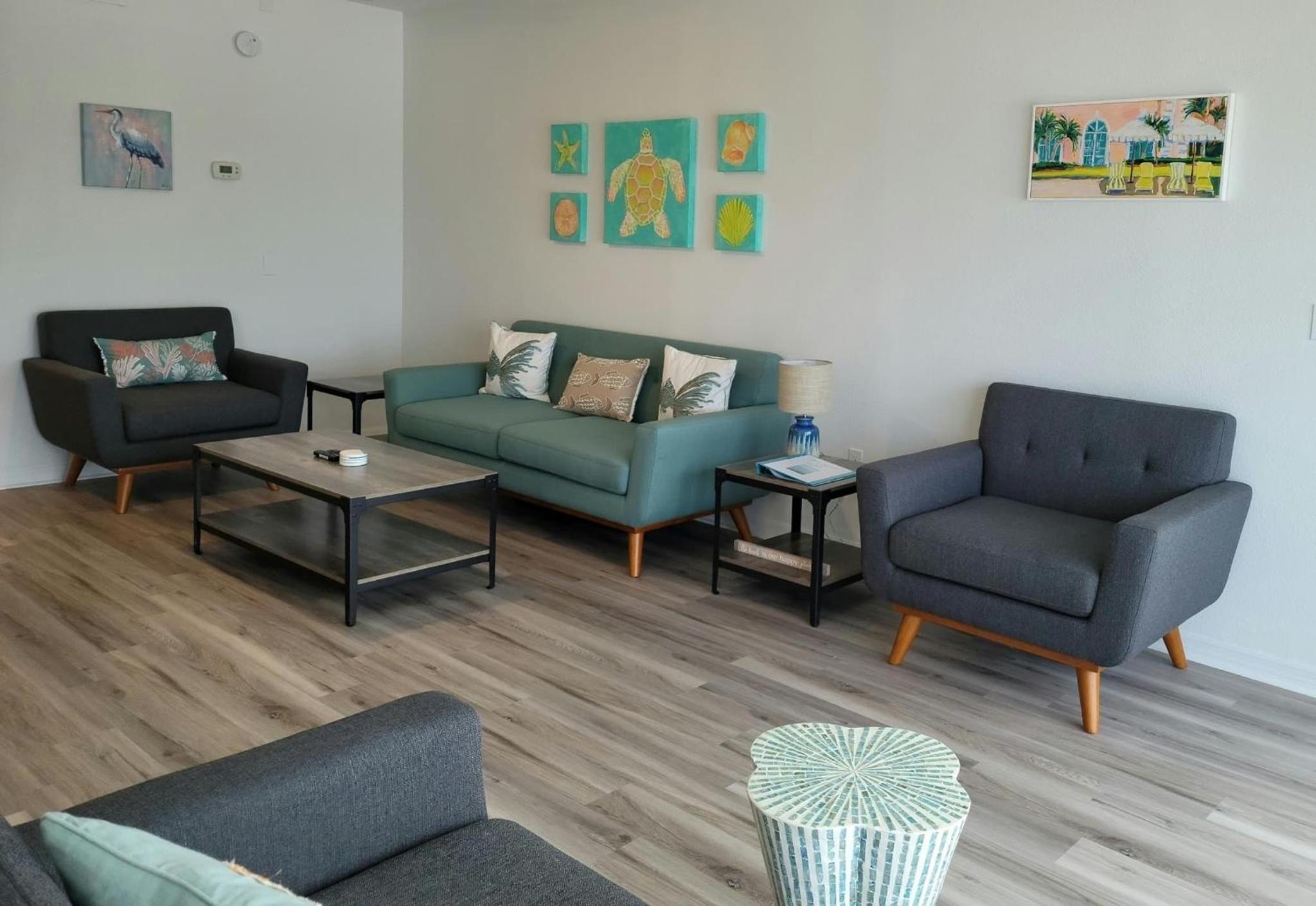 616 -Penthouse - Full Ocean View Suite - Photo 1