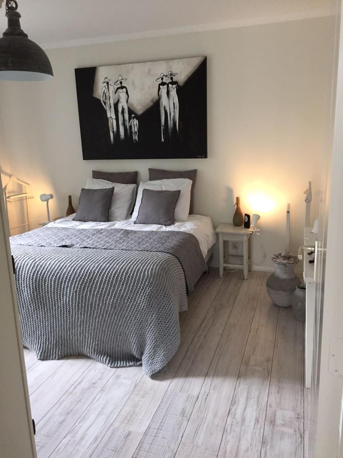 One-Bedroom House photo 2