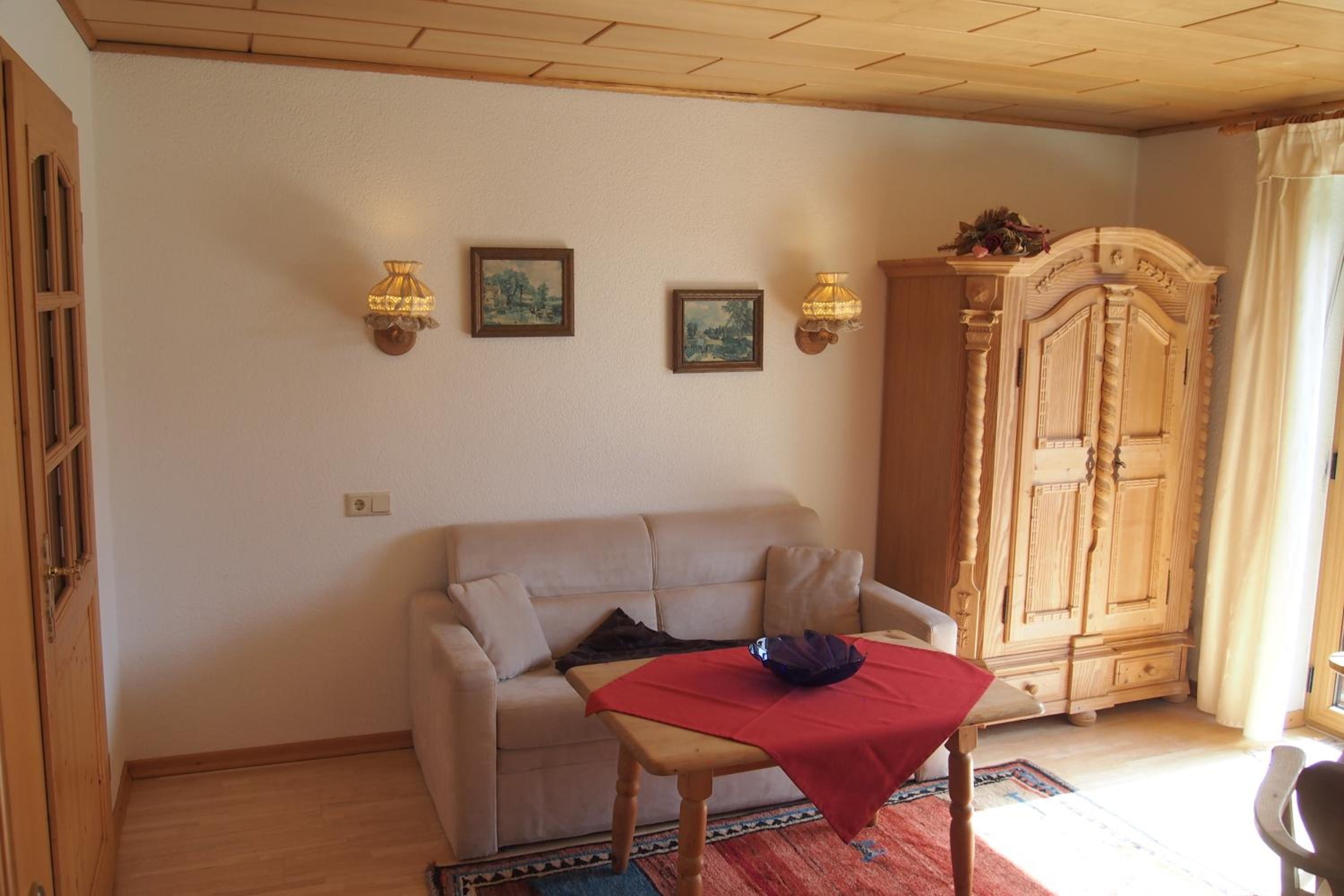 One-Bedroom Apartment - Photo 5