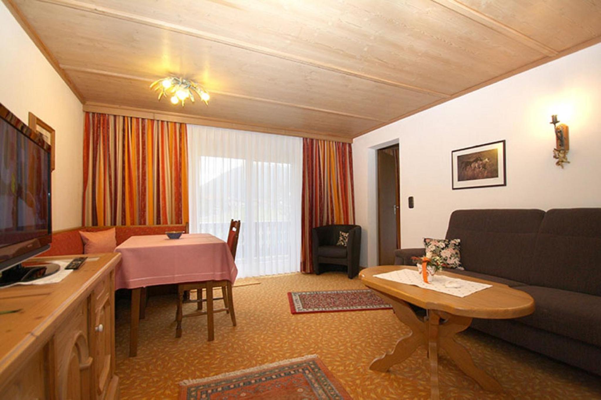Apartment with Balcony photo 1