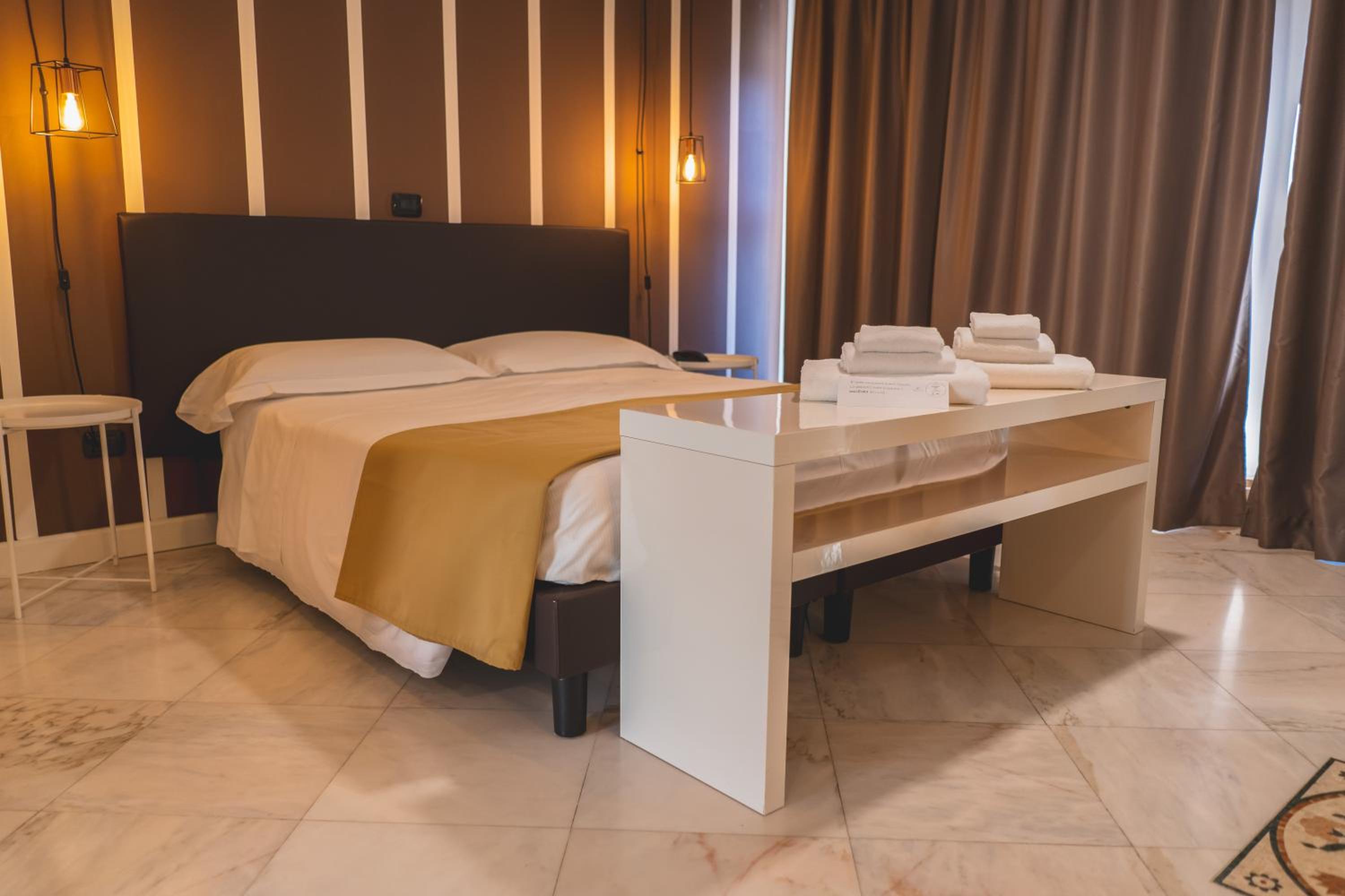 Junior Suite with Sea View - Photo 14