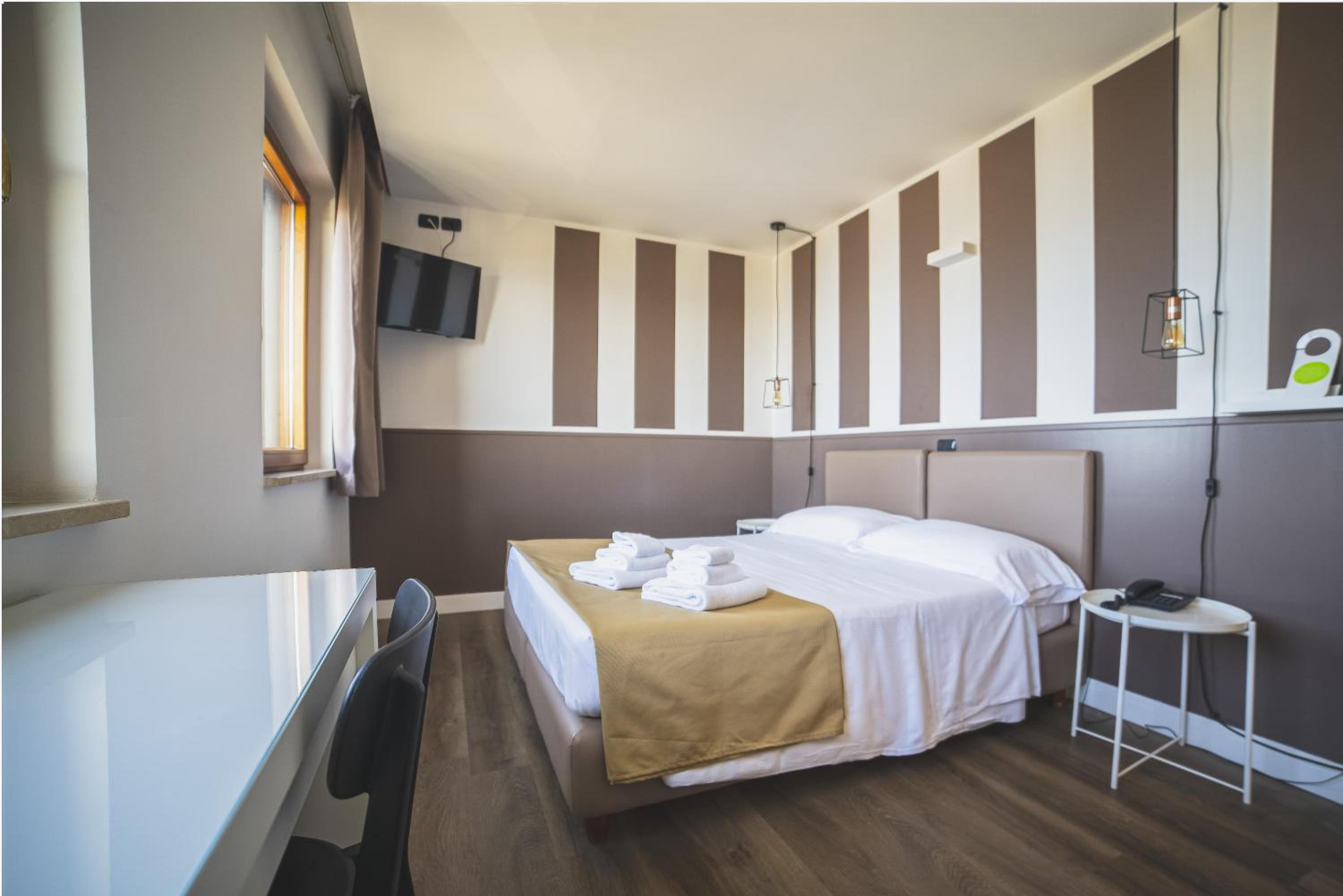 Double Room with Sea View - Photo 7