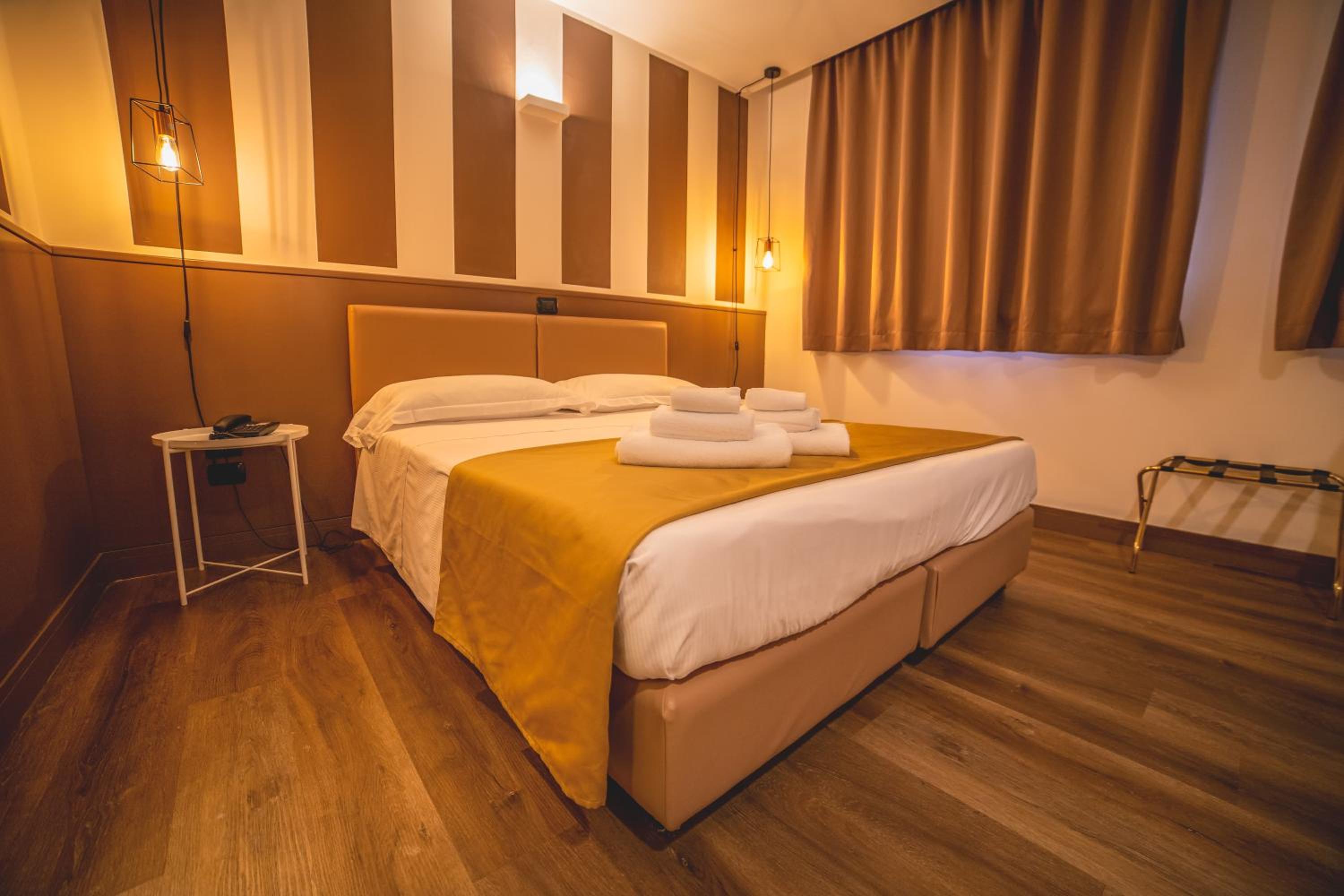 Triple Room - Photo 8