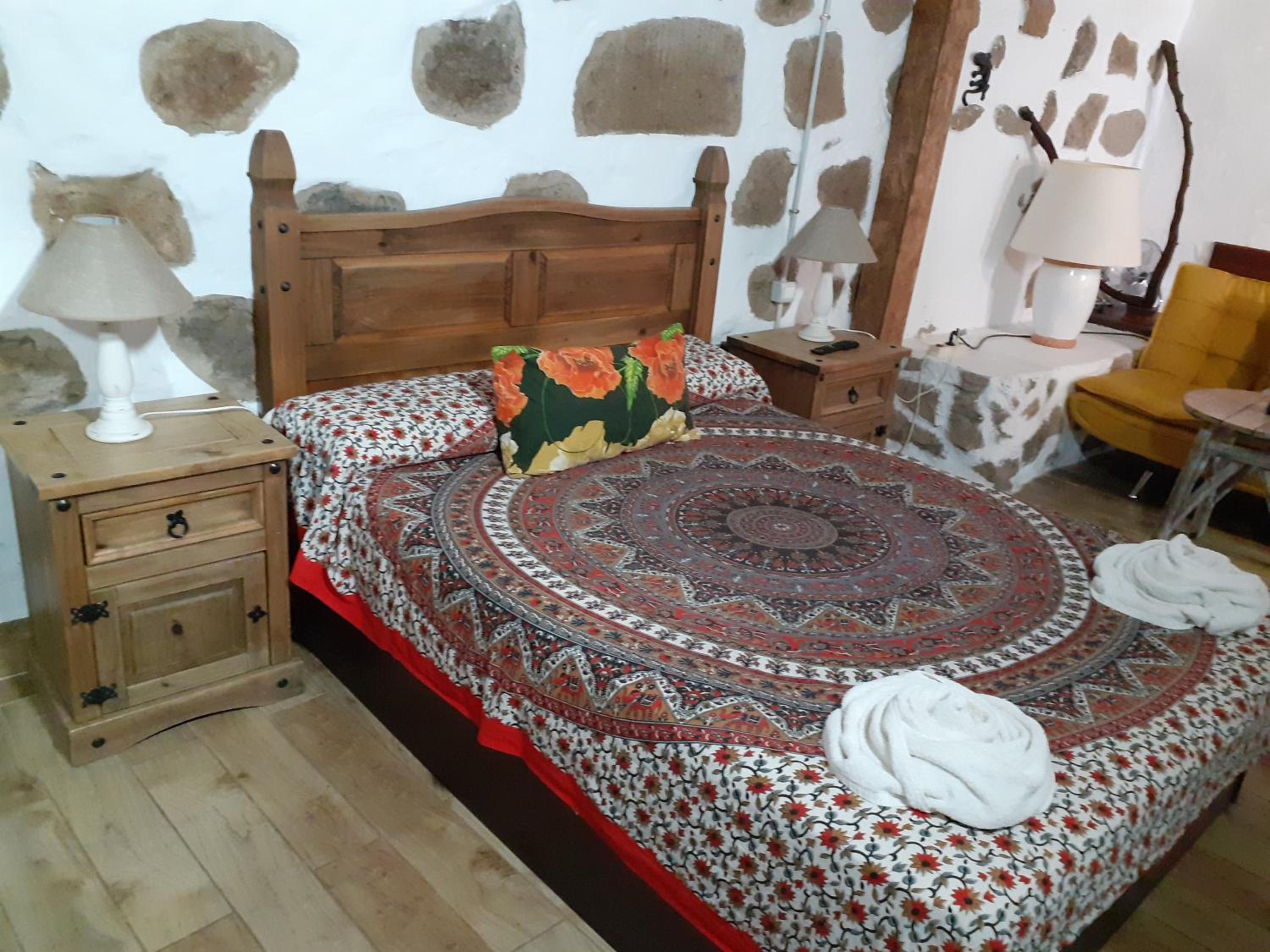 Deluxe Queen Room - Photo 4