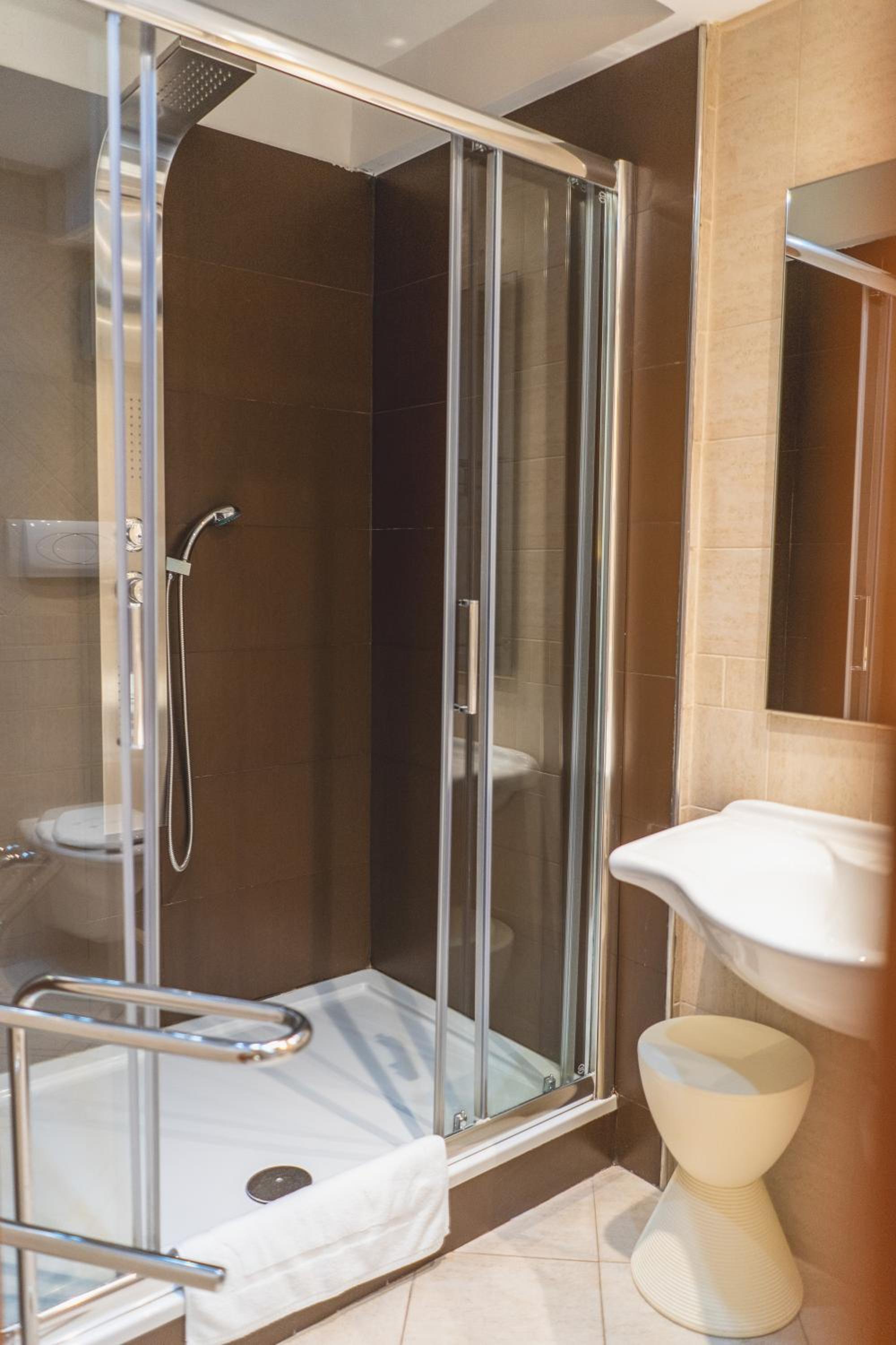 Junior Suite with Sea View - Photo 20