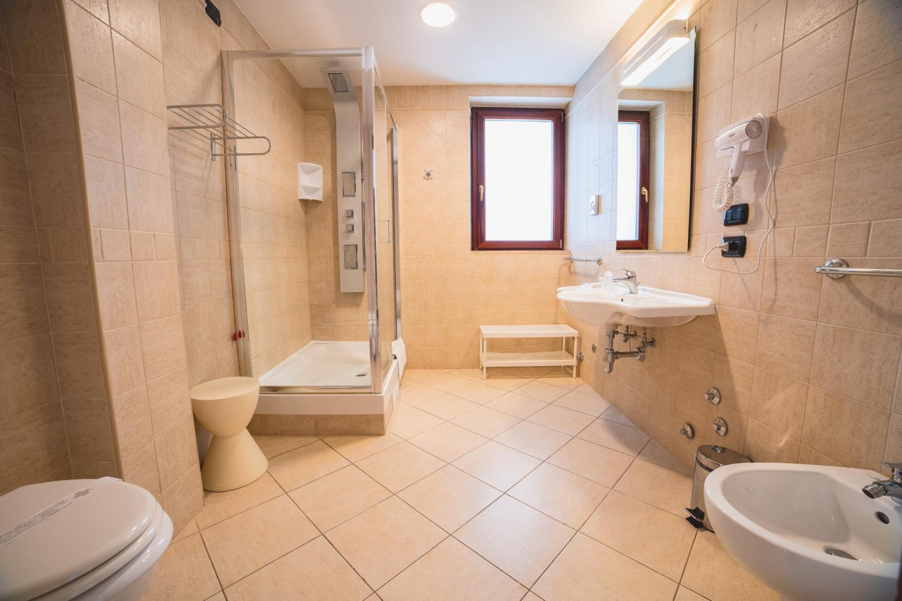 Suite with Sea View - Photo 28