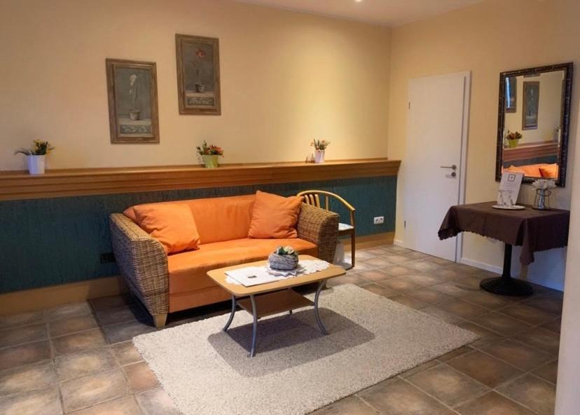 Deluxe Family Room - Photo 2