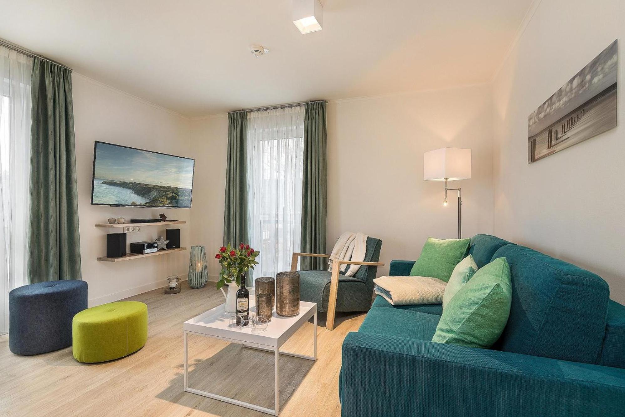 Apartment With Terrace photo 3