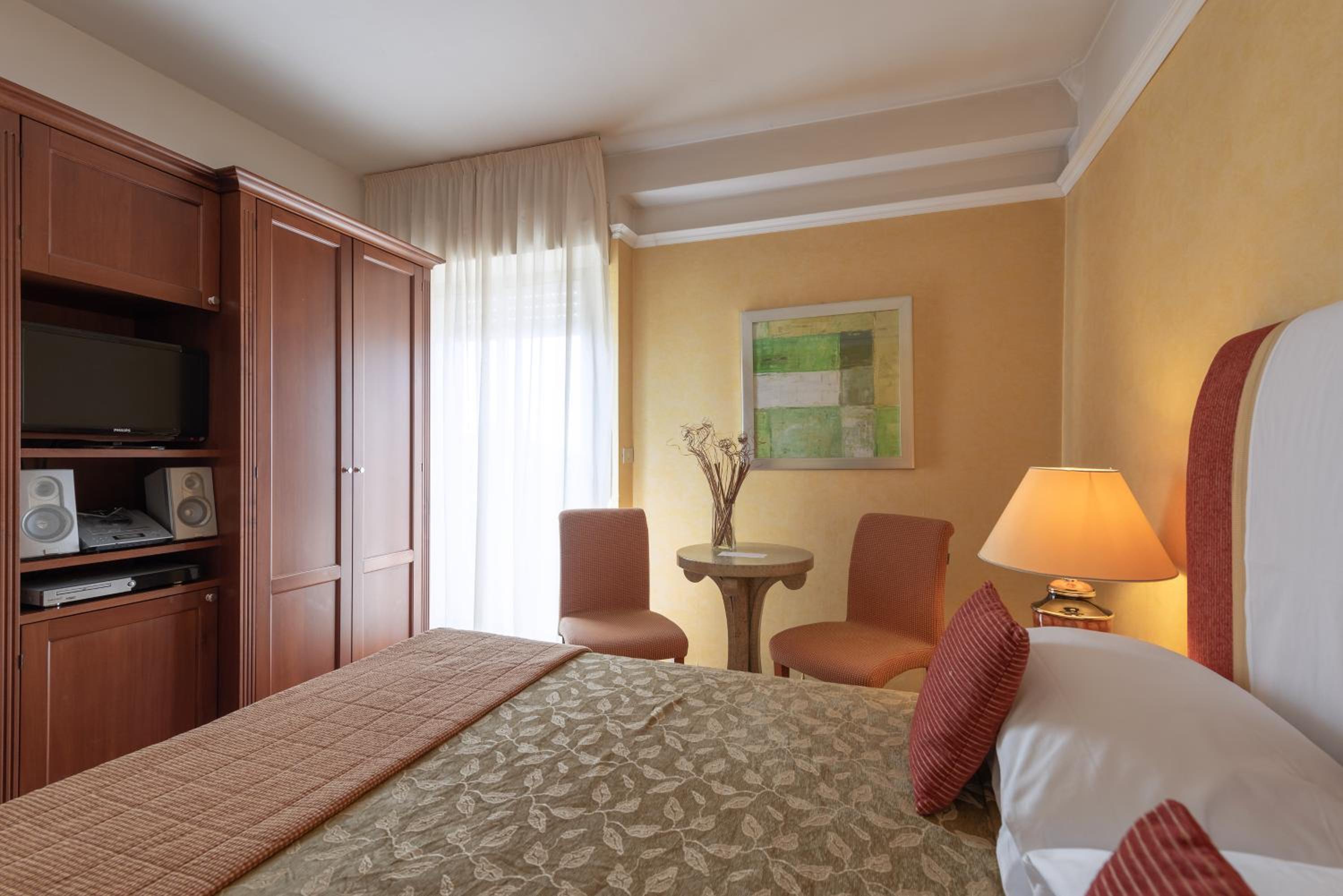 Classic Quadruple Room - Photo 2
