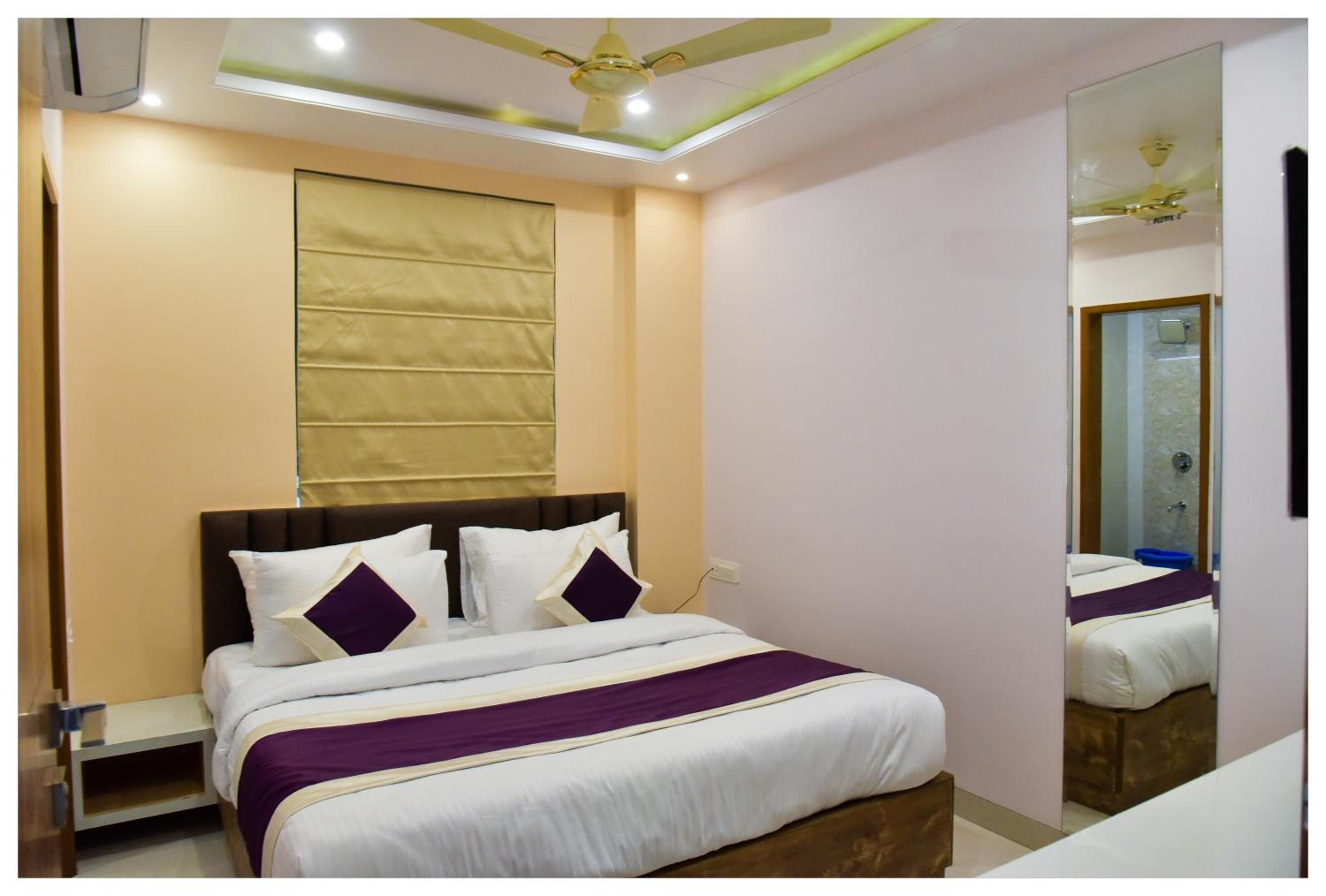 Deluxe Single Room