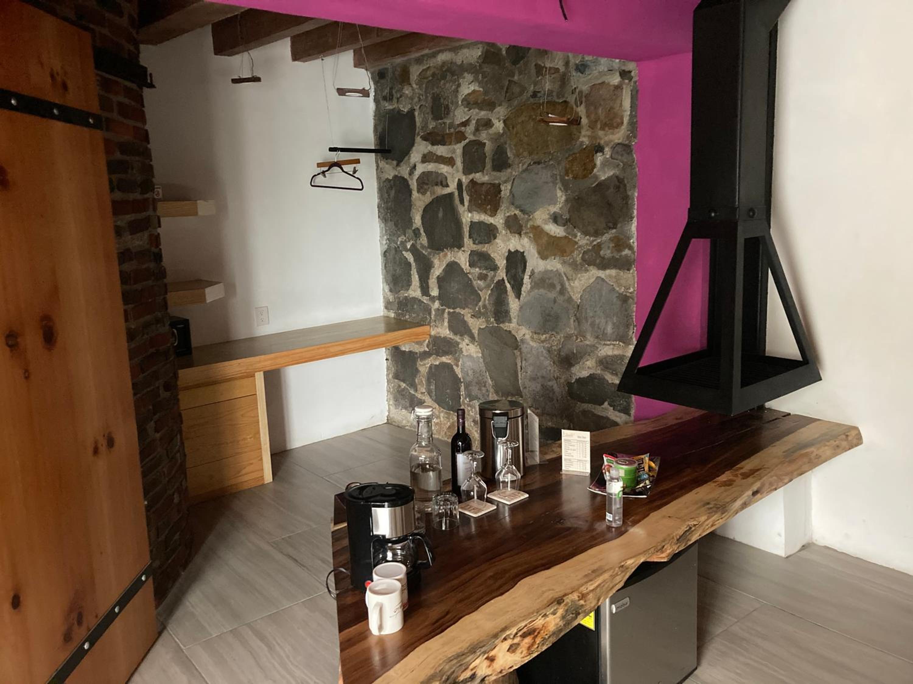 Deluxe Double or Twin Room with Lake View - Photo 16