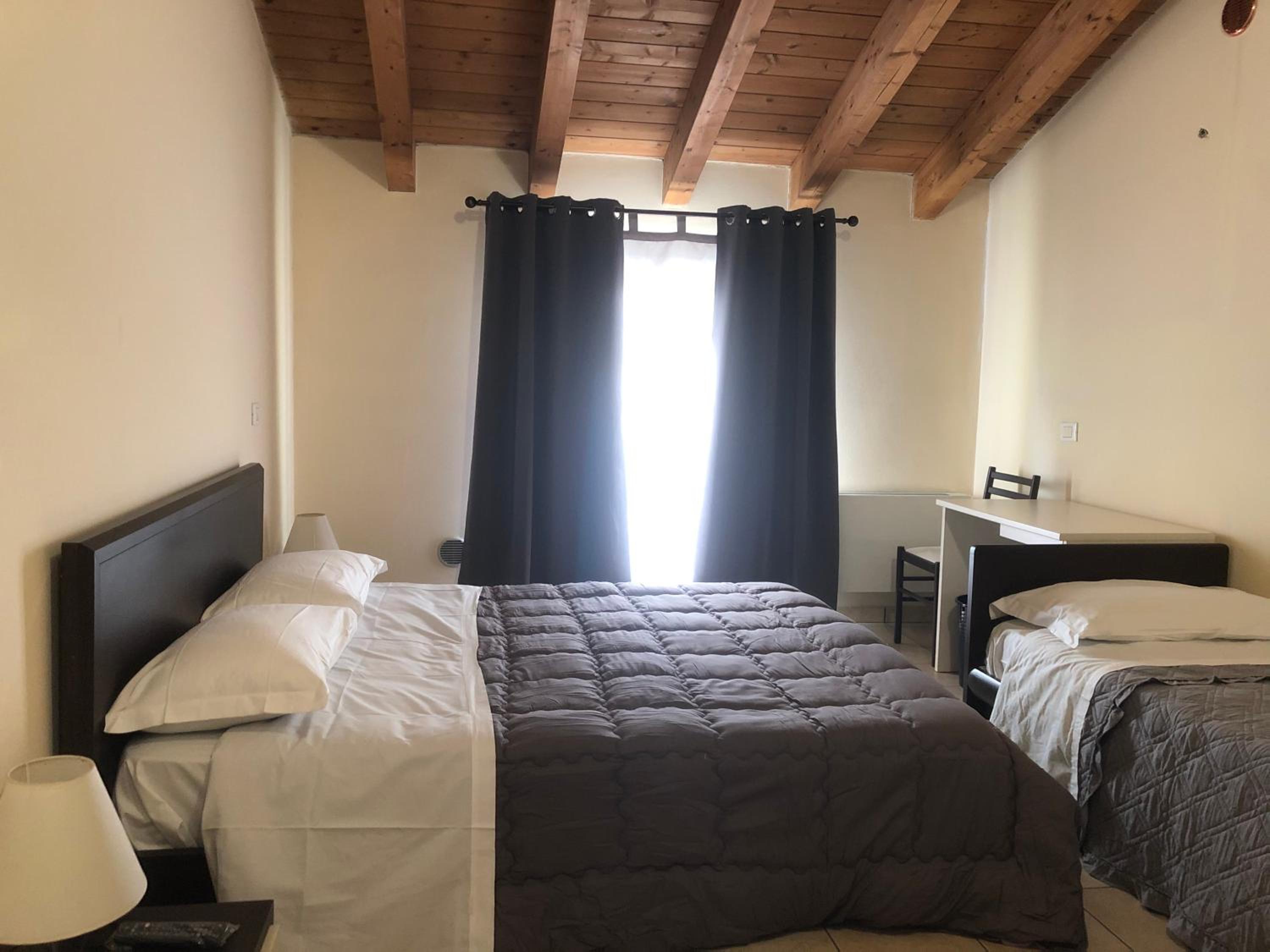 Family Double Room - Photo 2
