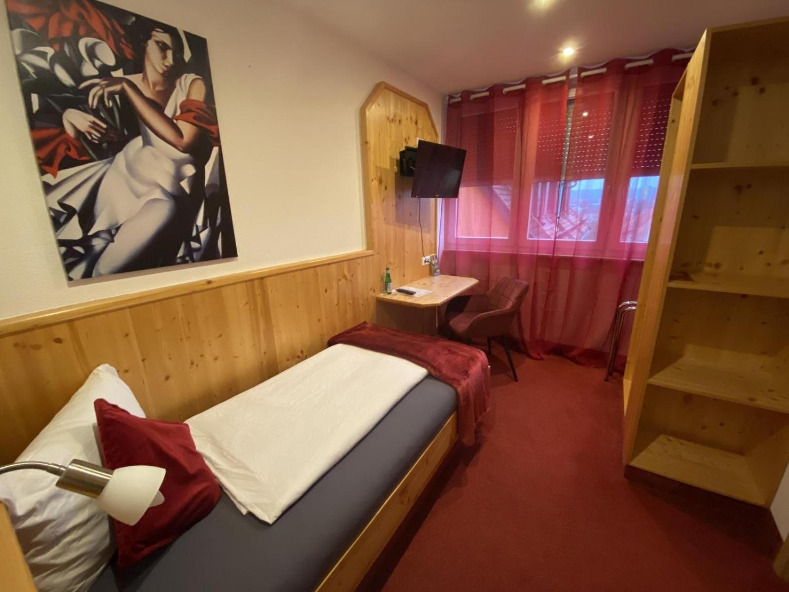 Single Room photo 1