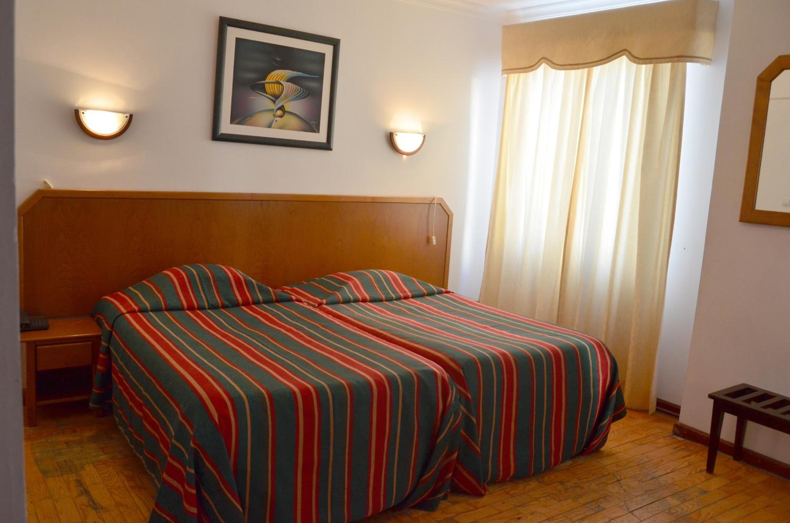 Double Room with Extra Bed (3 Adults) photo 2