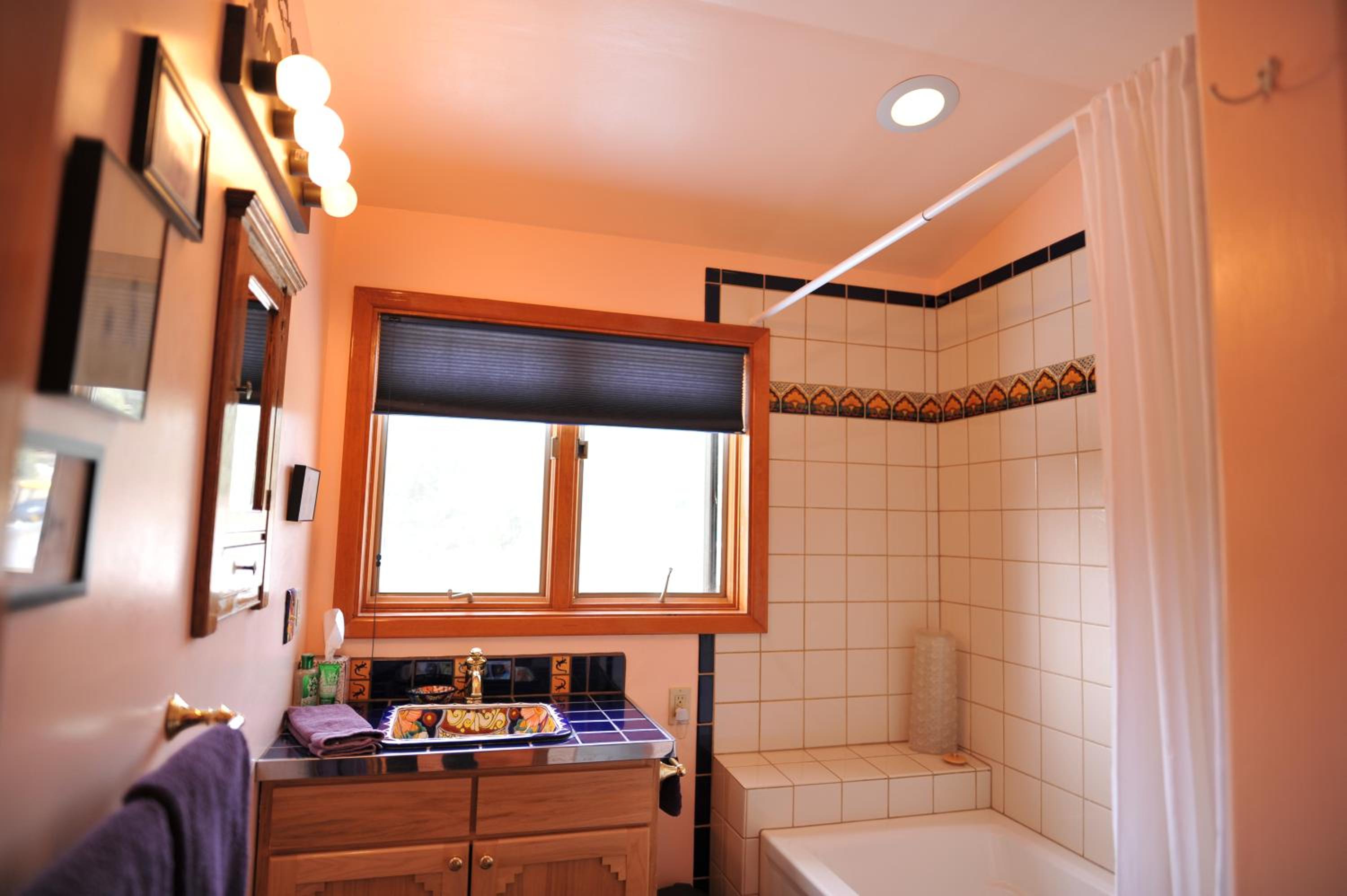 Two-Bedroom Apartment - Photo 2