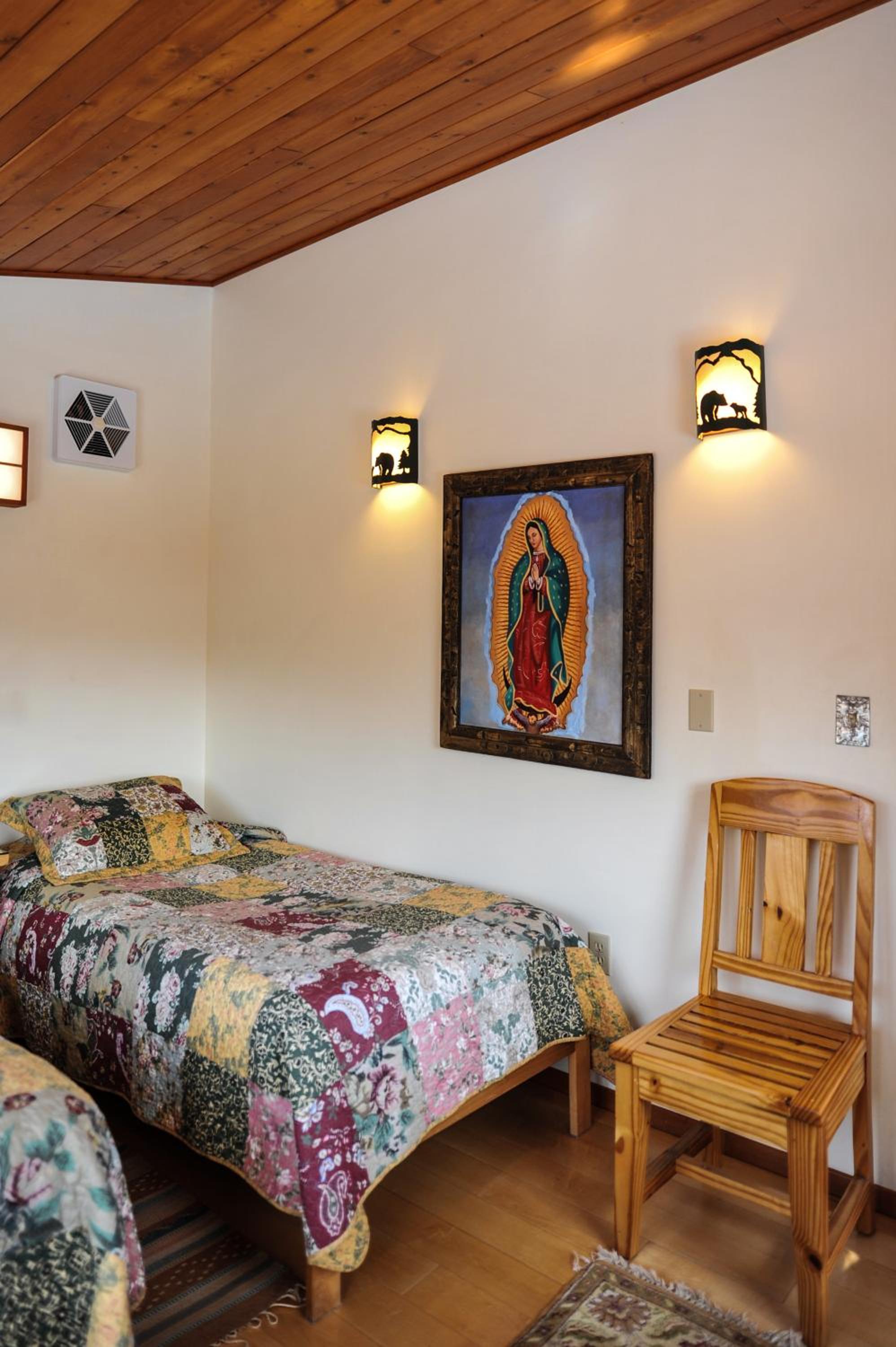 Two-Bedroom Apartment - Photo 30