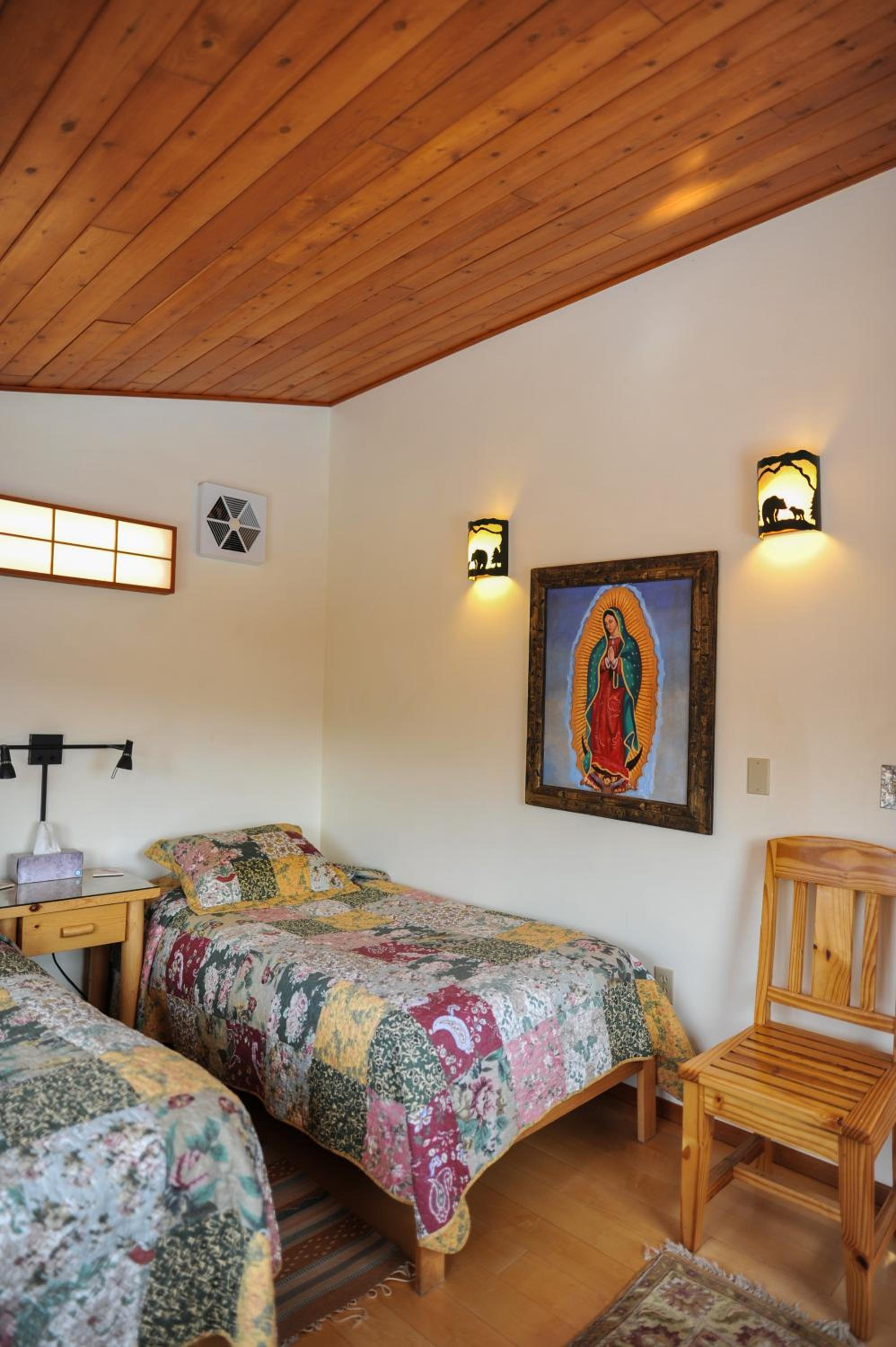 Two-Bedroom Apartment - Photo 31