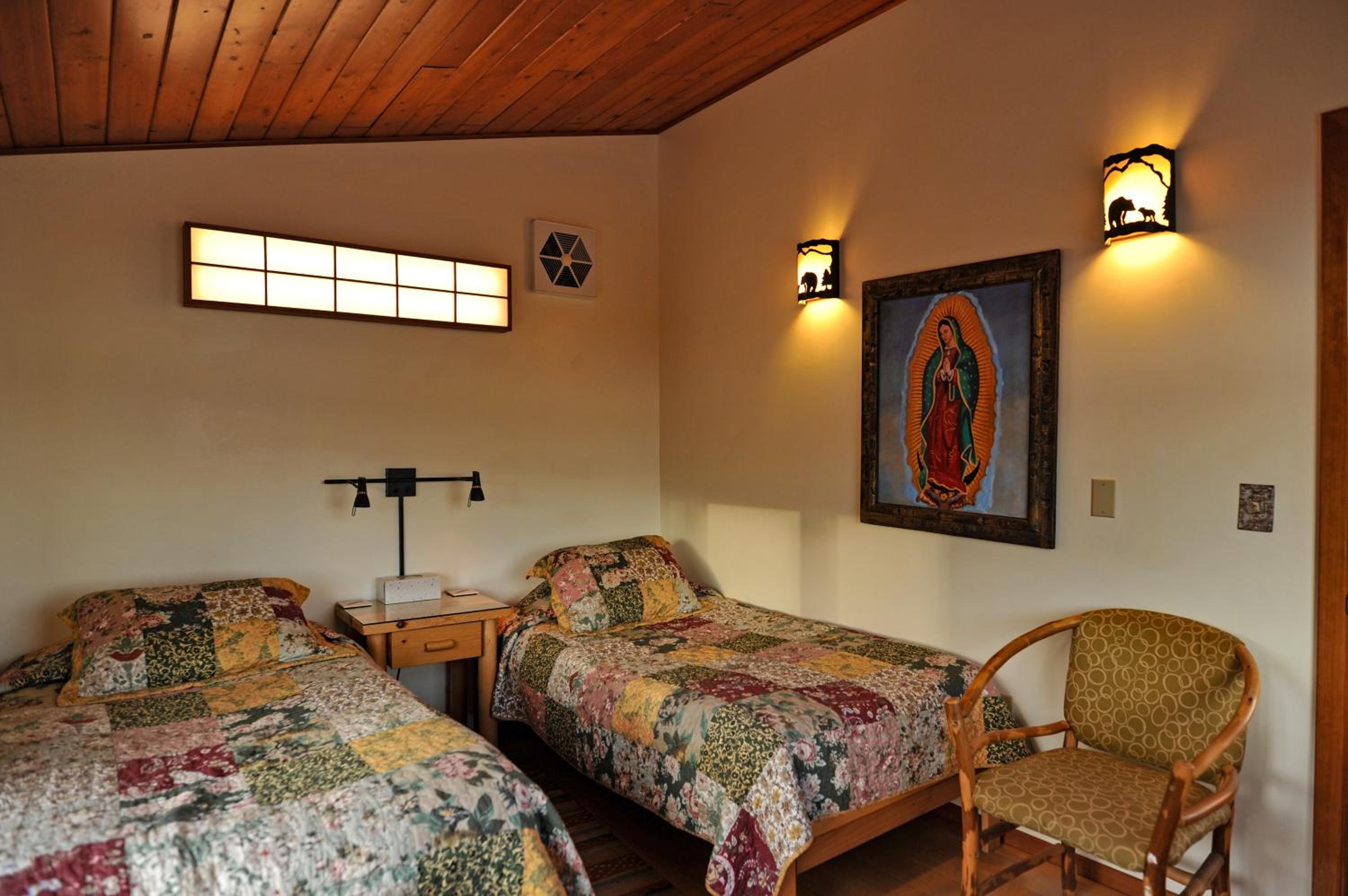 Two-Bedroom Apartment - Photo 33
