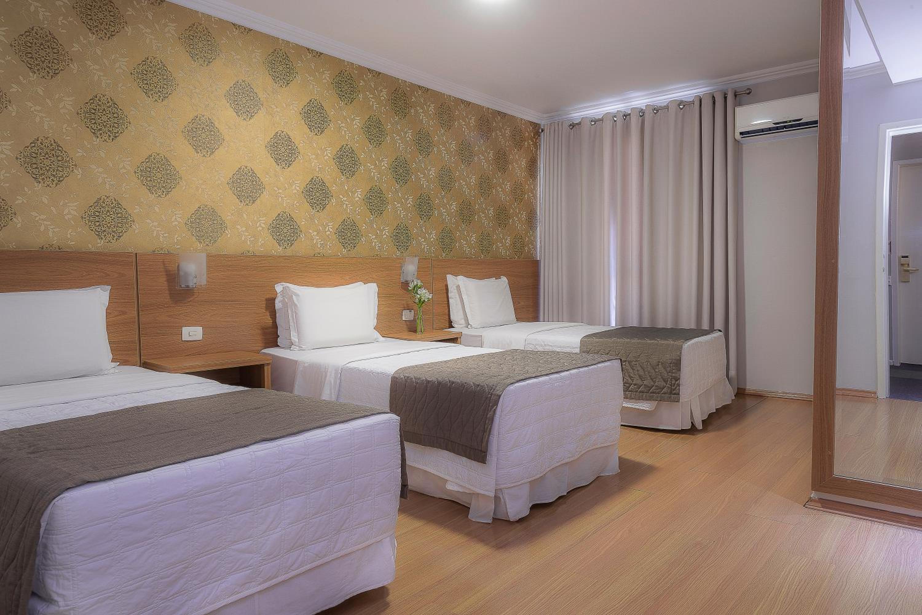 Luxury Triple Room - Photo 1