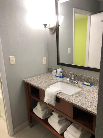 Superior King Room - Photo 4
