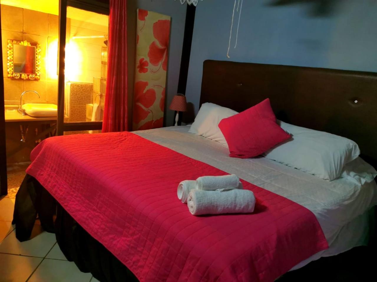 Economy Triple Room