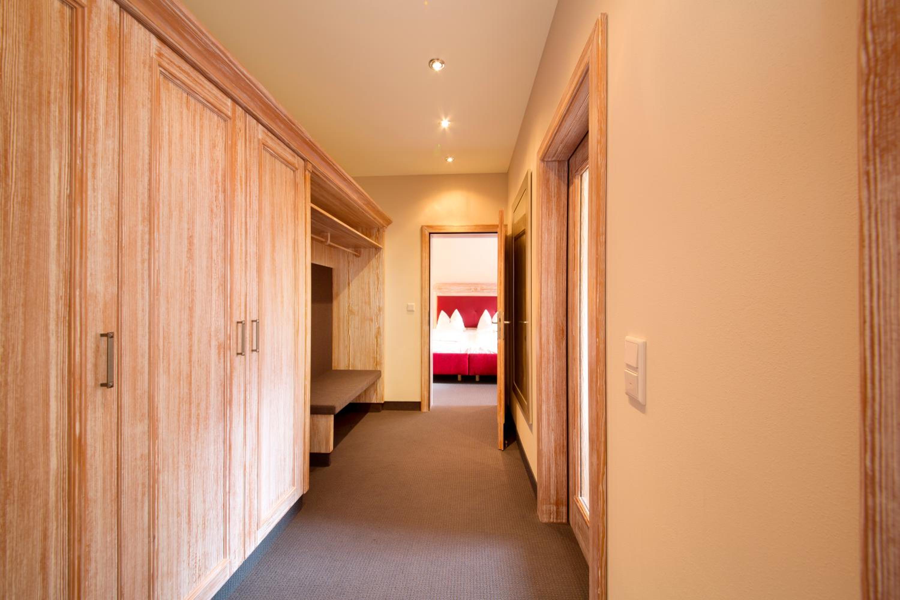 Junior Suite (2 Adults)