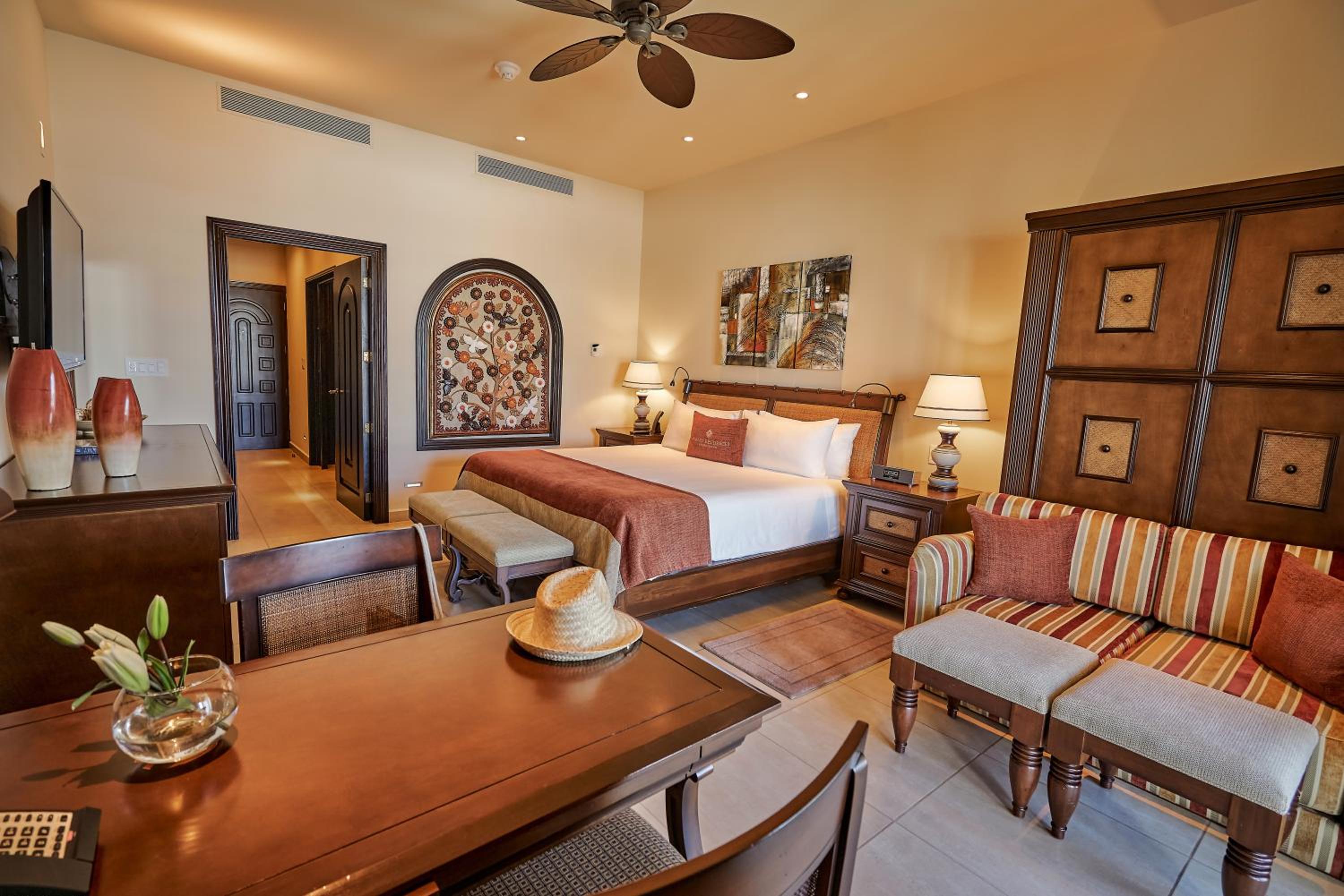 Junior Suite with King Bed, Non-Smoking