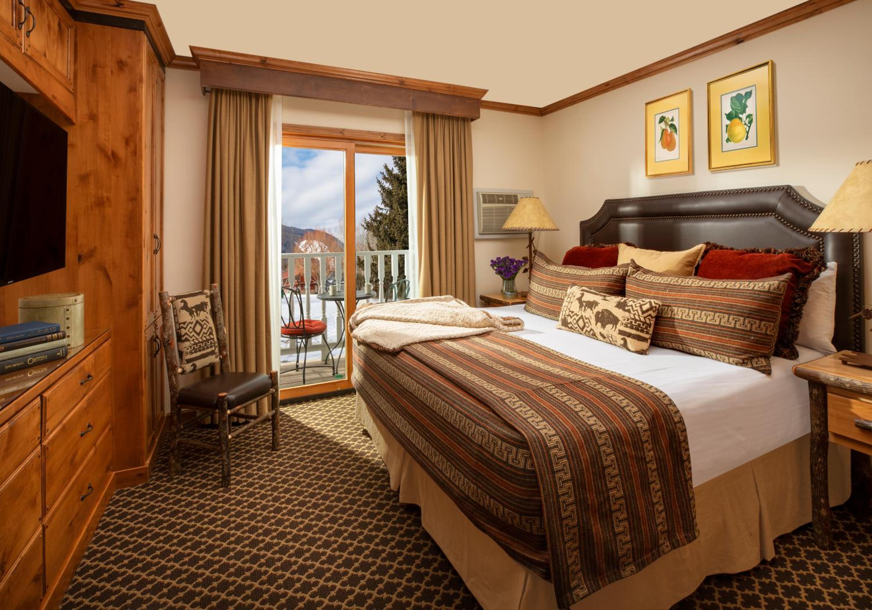 1-bedroom suite