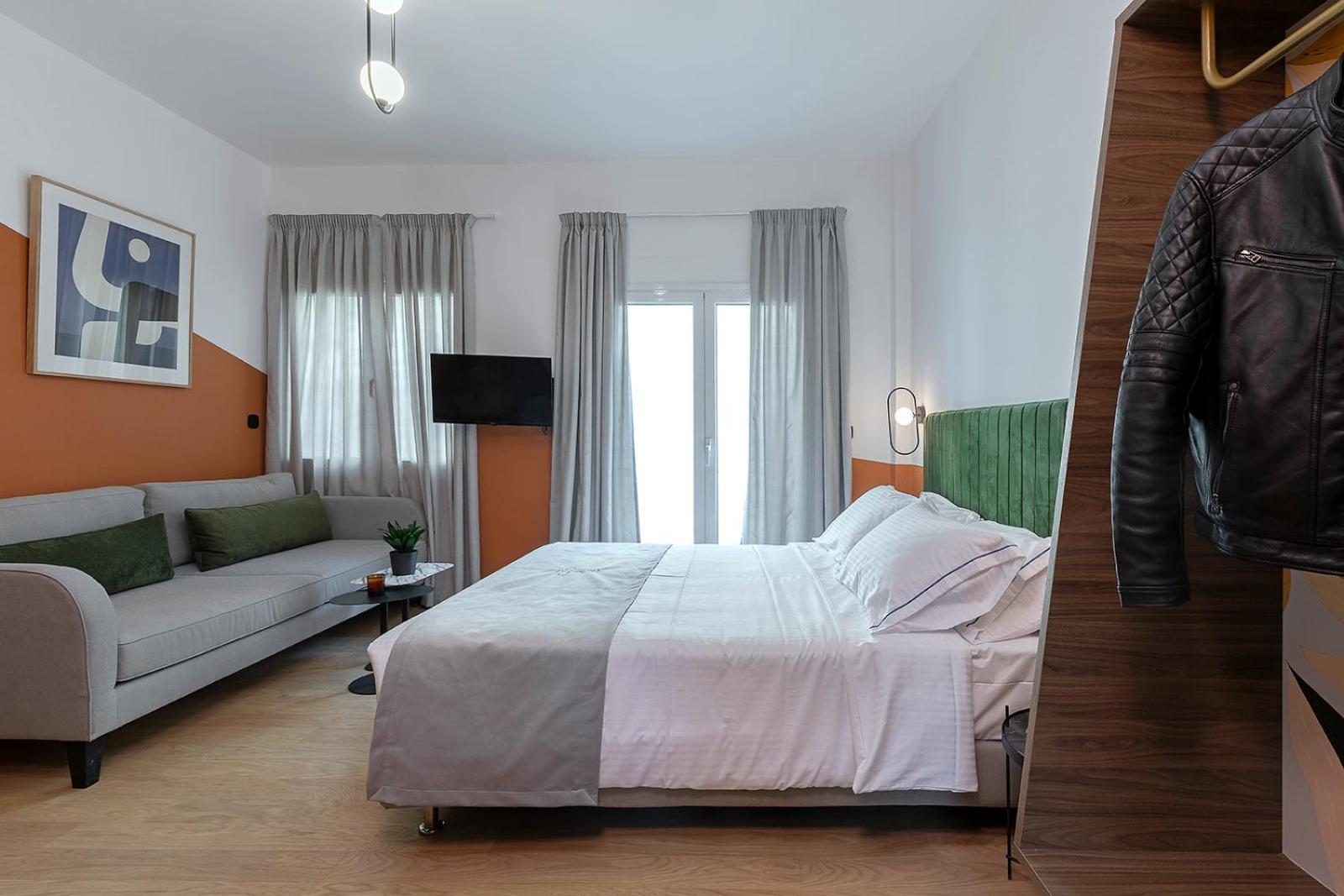 Studio with Sofa Bed