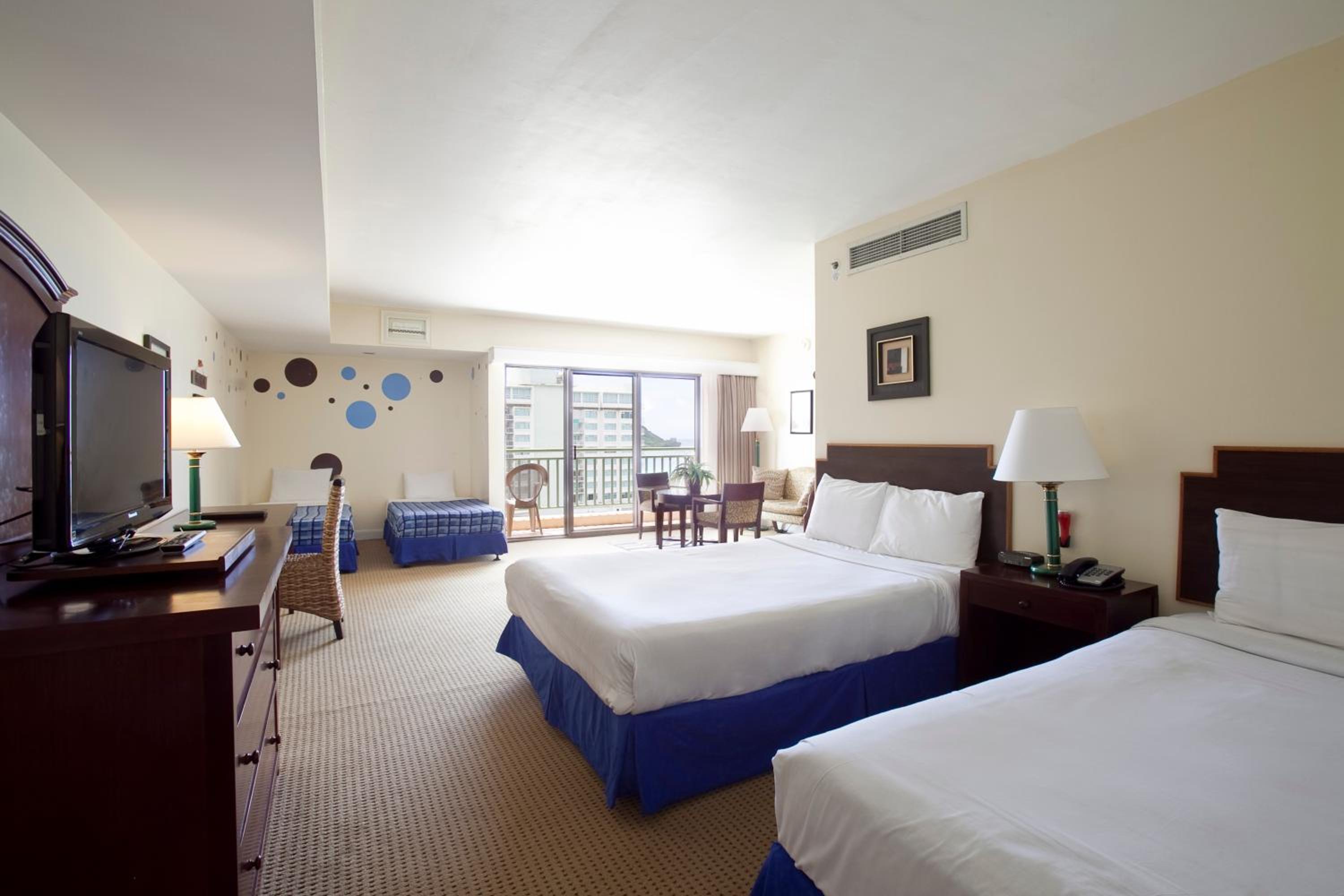 Family Suite - Photo 3