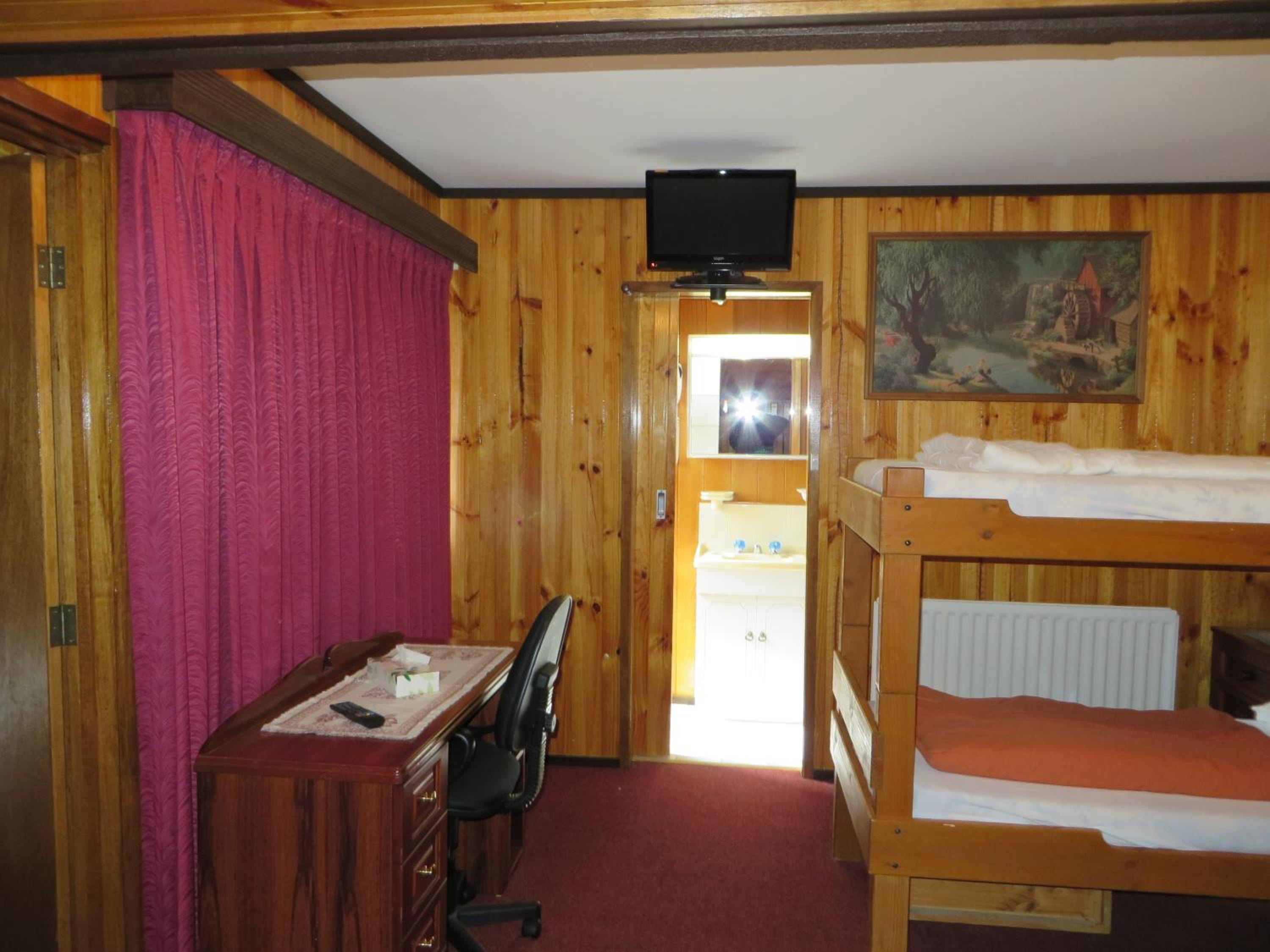 Family Interconnecting - Two Rooms photo 2