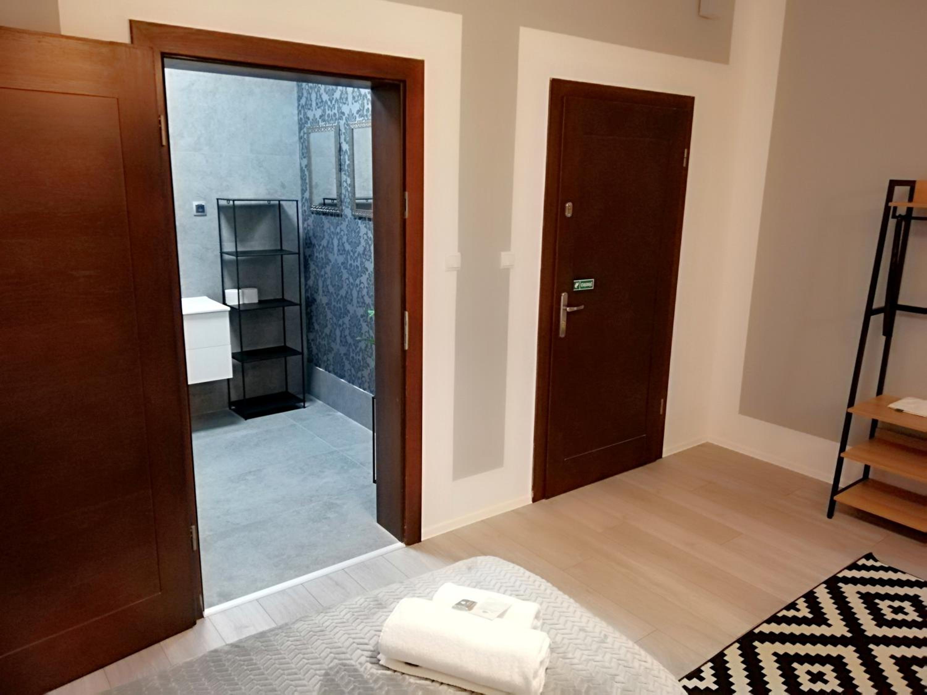 Deluxe Double Room with Extra Bed photo 3
