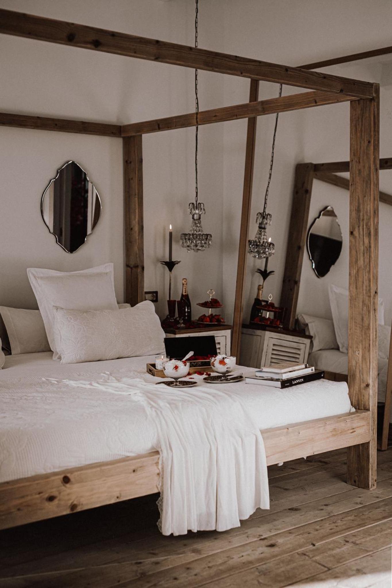 Deluxe King Suite with Spa access - Photo 1