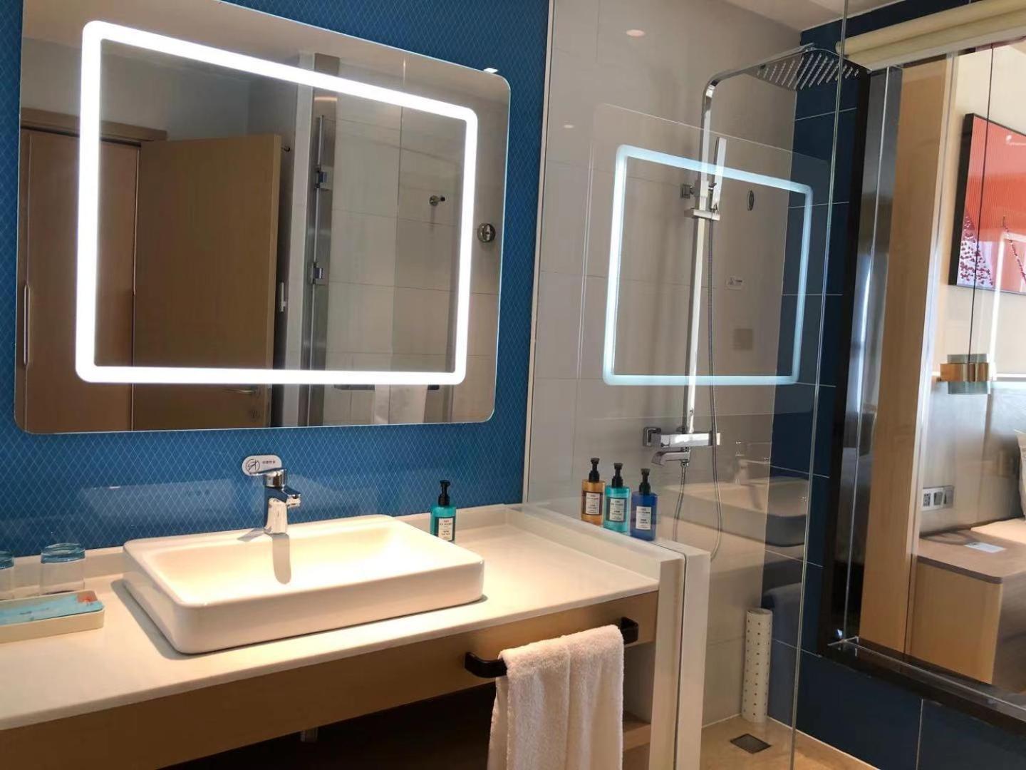 Standard Twin Room - High Floor/Smoking - Photo 3